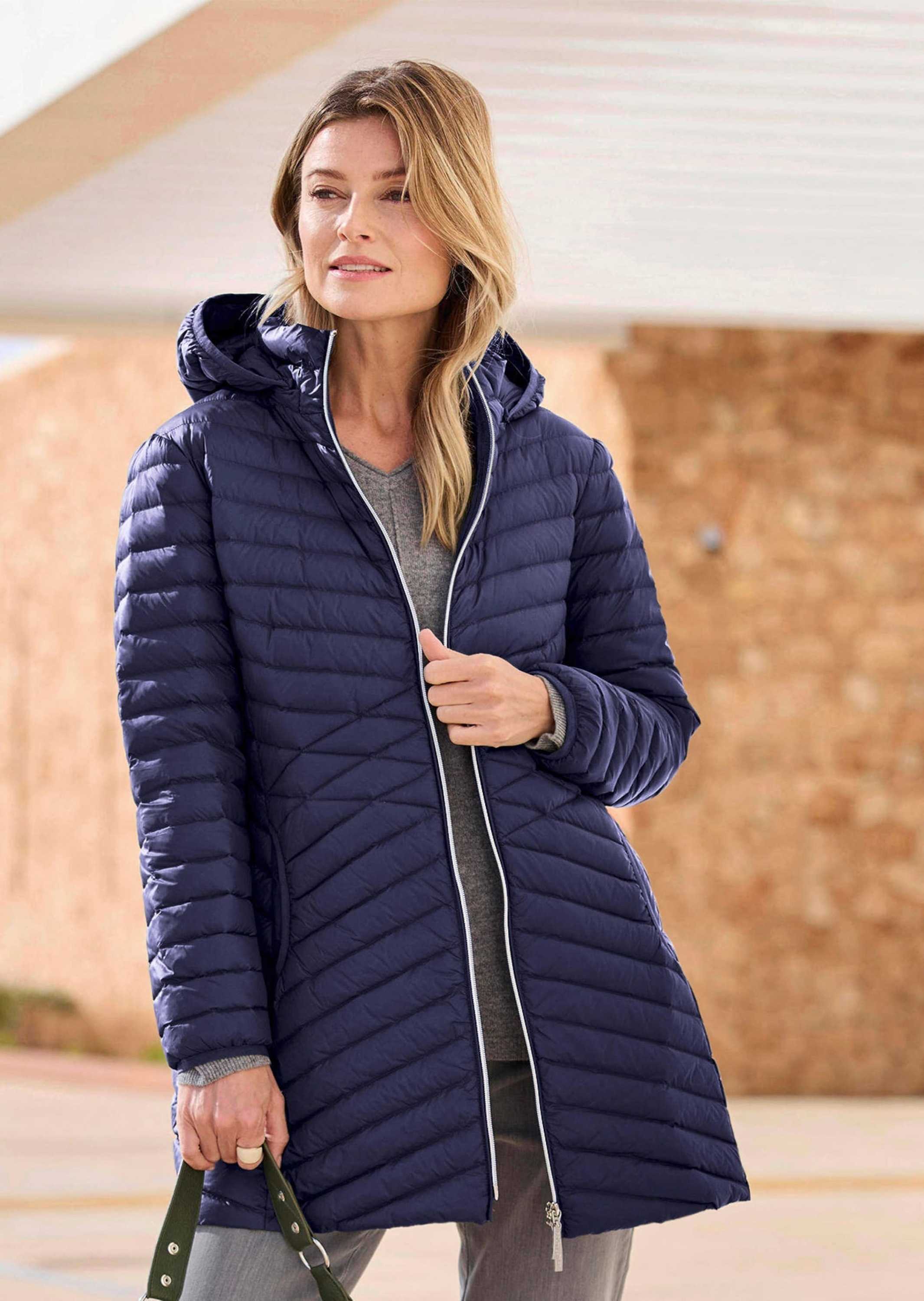 GOLDNER Winterjacke »Daunenmantel mit femininer Steppung«