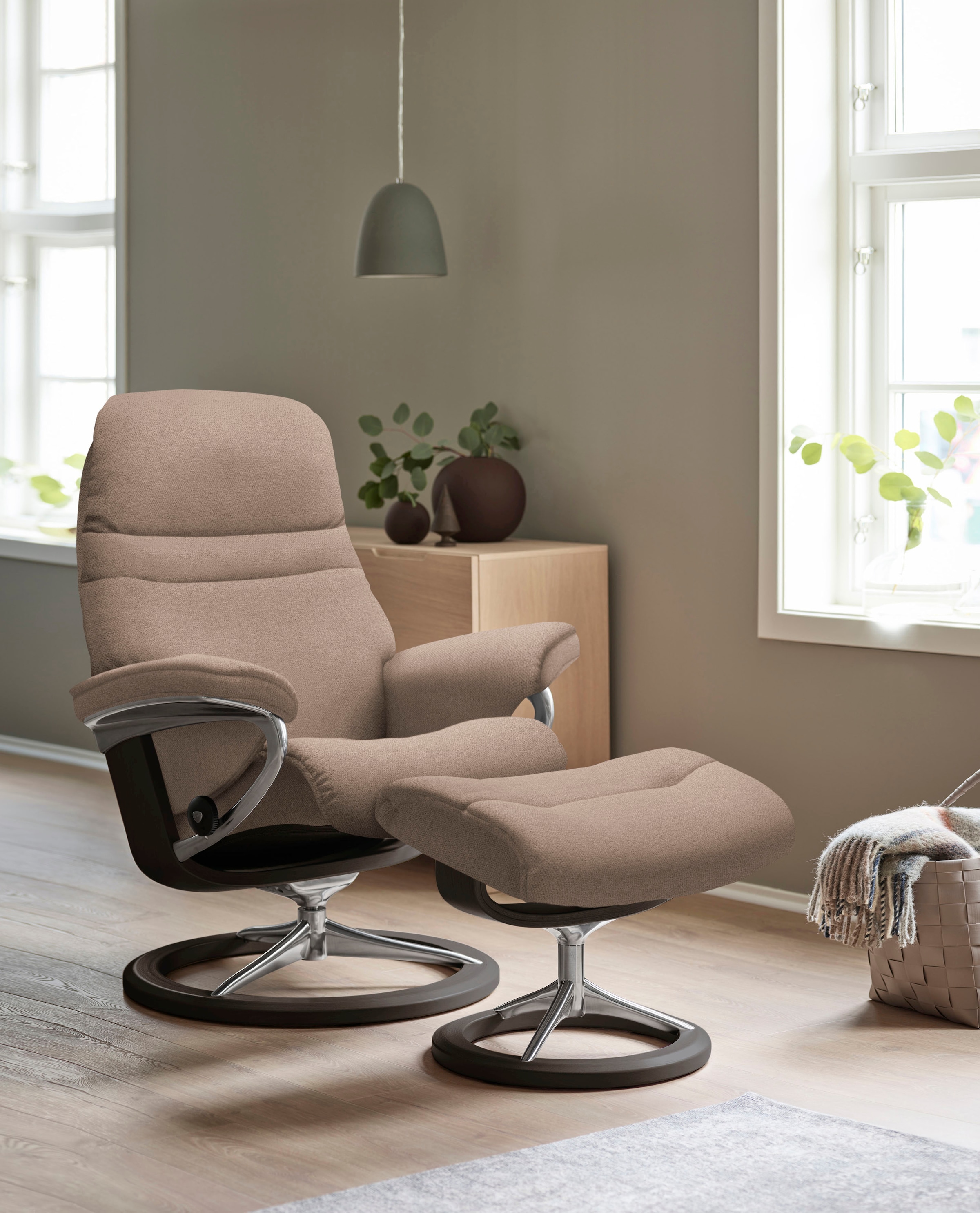 Stressless® Relaxsessel »Sunrise«, (Set, Relaxsessel mit Hocker), mit Signature Base, Größe S, Gestell Wenge