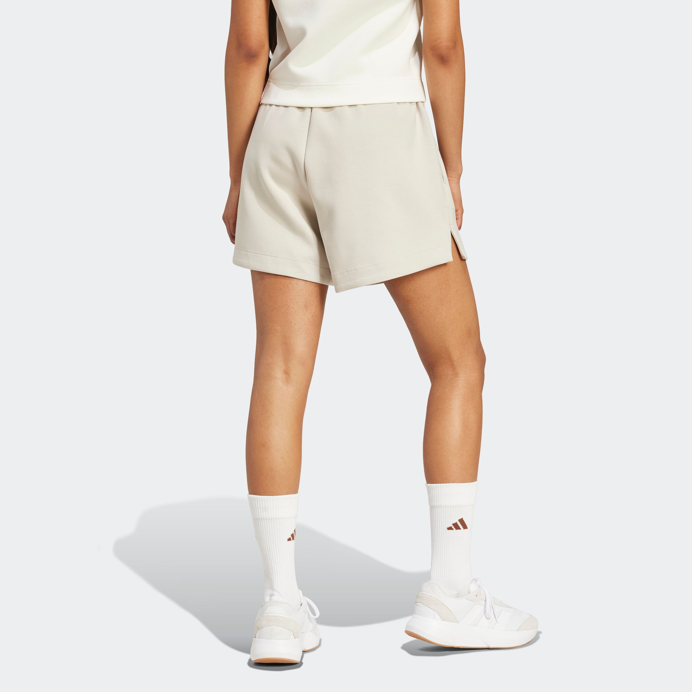 adidas Sportswear Shorts "SOFT LUX LOOSE" mit Kordelverschluss, aus Polyest günstig online kaufen