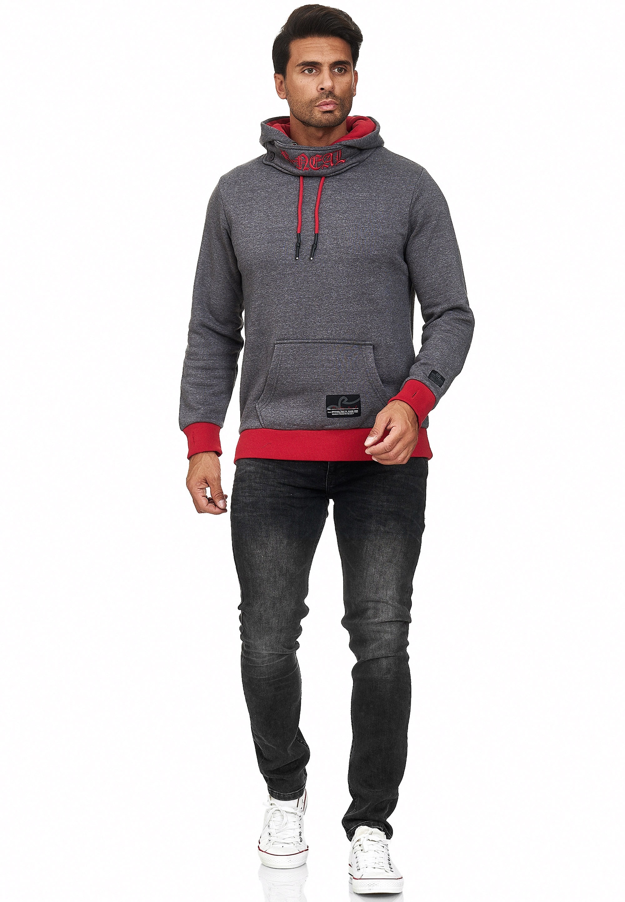 Rusty Neal Kapuzensweatshirt, mit modernem Schnitt