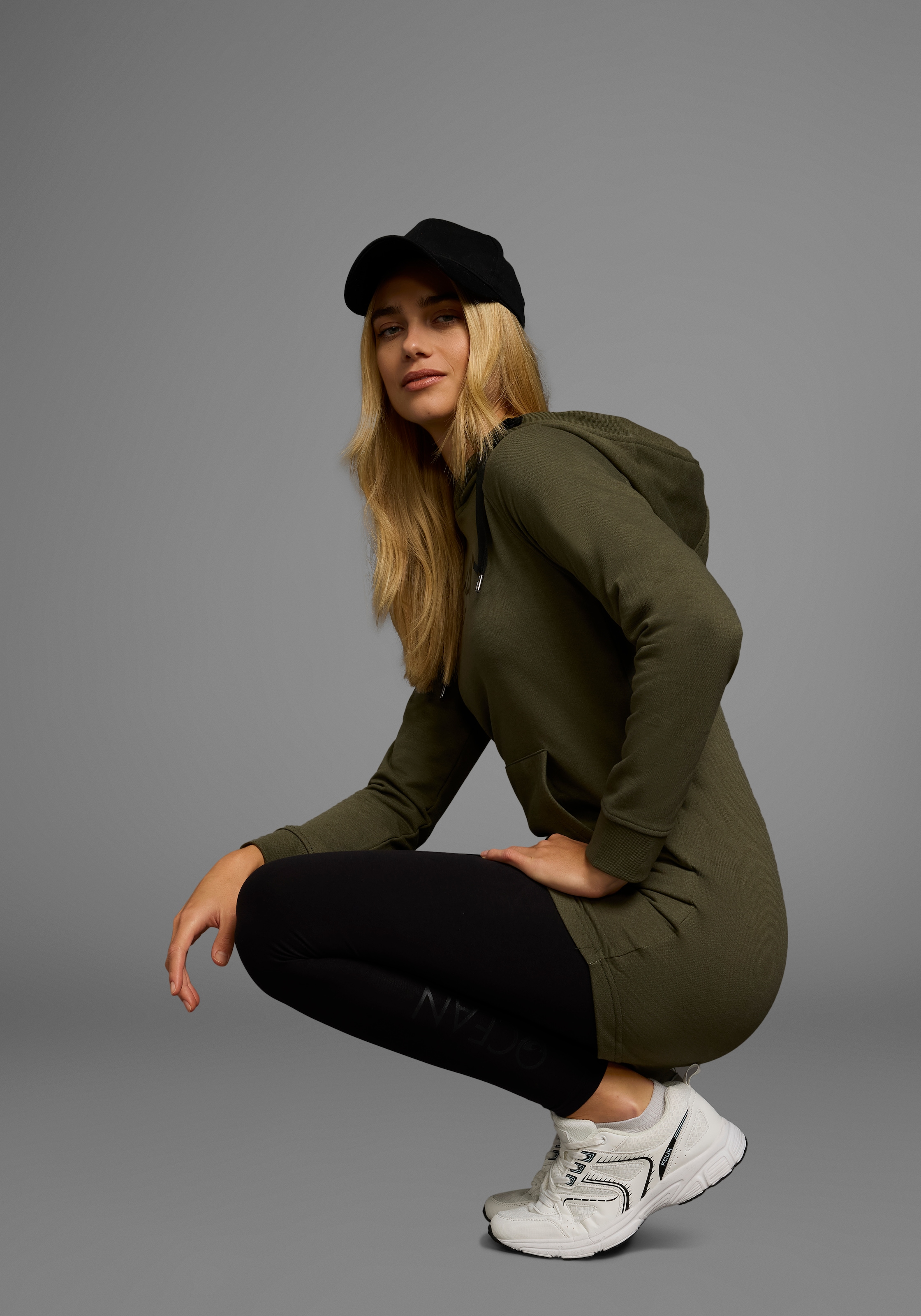 Ocean Sportswear Jogginganzug »Essentials Joggingsuit«, (Packung, 2 tlg., mit Leggings)