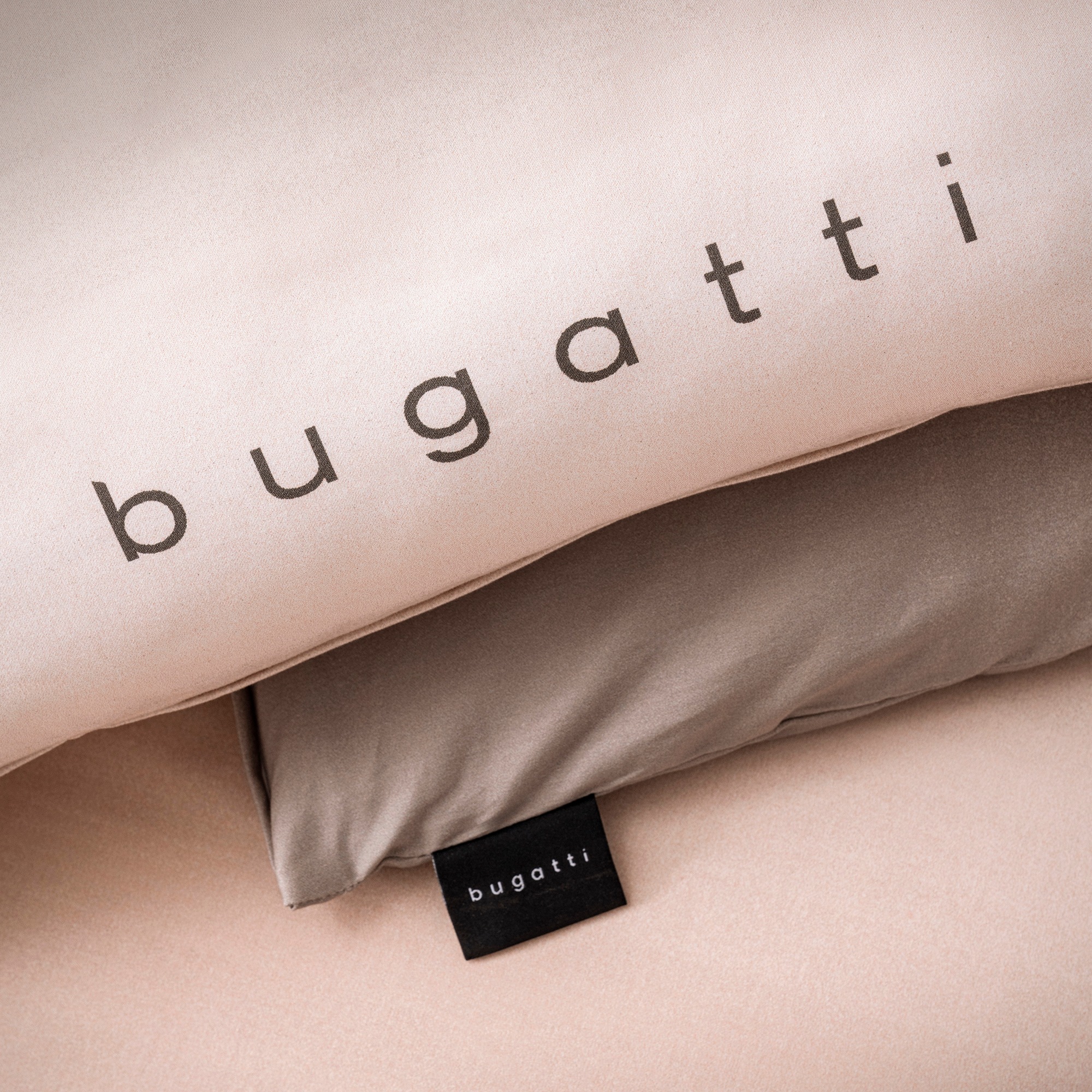 bugatti Bettwäsche »Satinbettwäsche bugatti«, mit harmonischem Farbverlauf