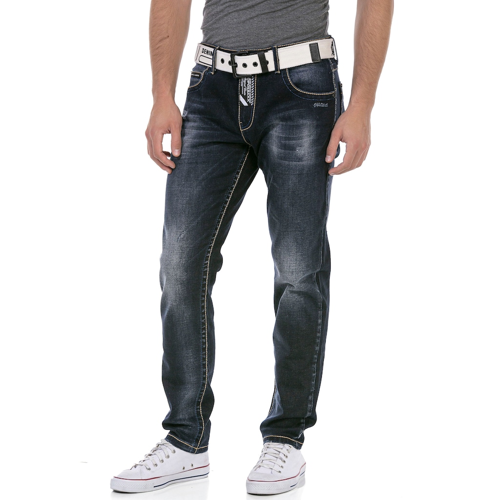 Cipo & Baxx Regular-fit-Jeans, mit markanter Waschung