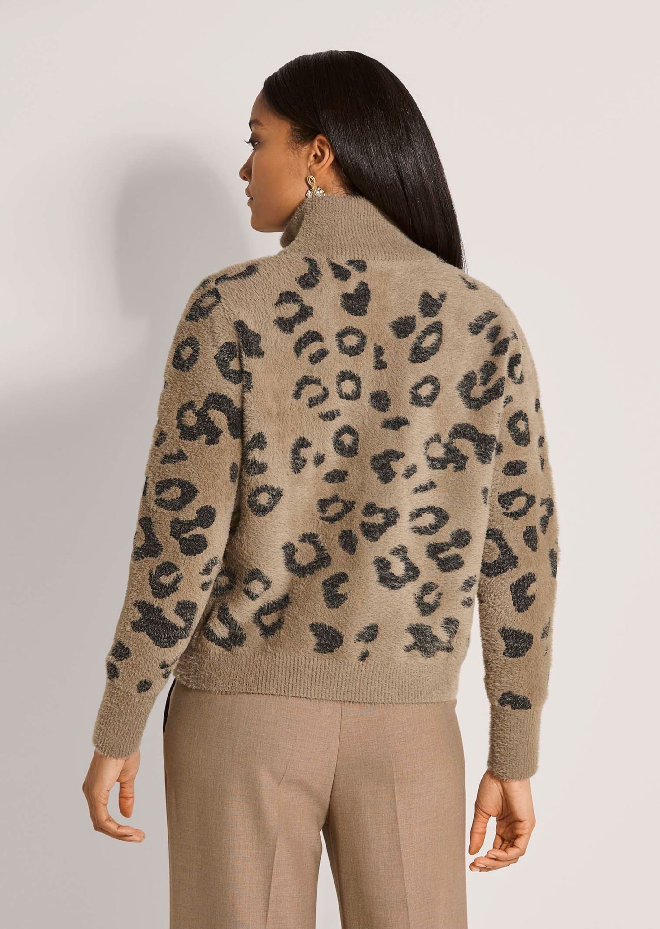 MADELEINE Strickjacke »Strickjacke Strickblouson mit Leopardenmuster«