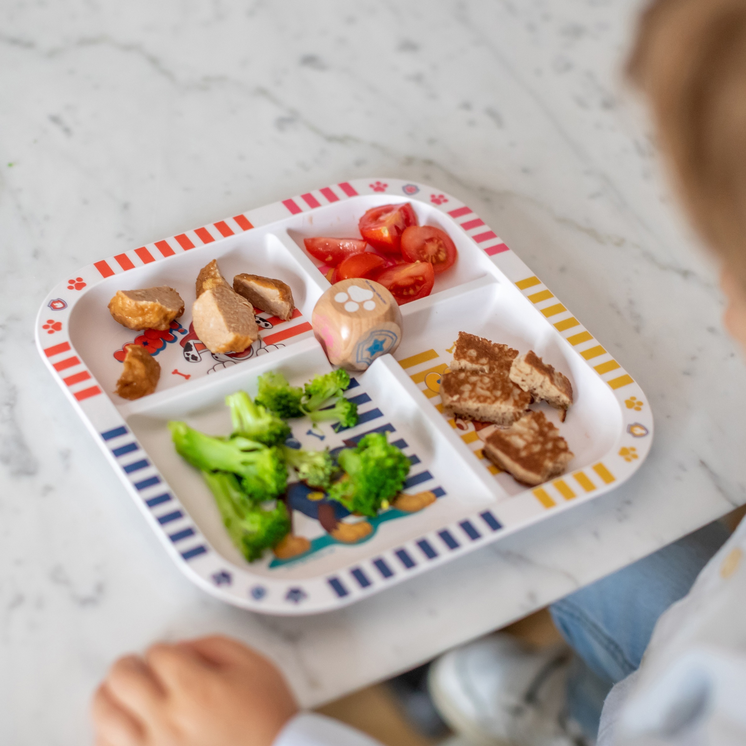 KOZIOL Kunststoffteller »Esslernteller + Würfel EASY EATER PAW PATROL«, (Set, 2 St., Esslernteller + Würfel), made in Germany, melaminfrei, 100% recycelbar, klimaneutral
