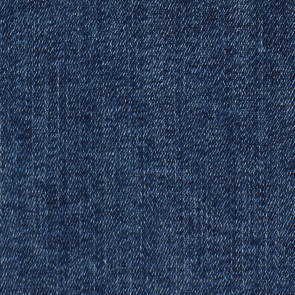 STREET ONE STUDIO Comfort-fit-Jeans mit ausgefranstem Hosensaum