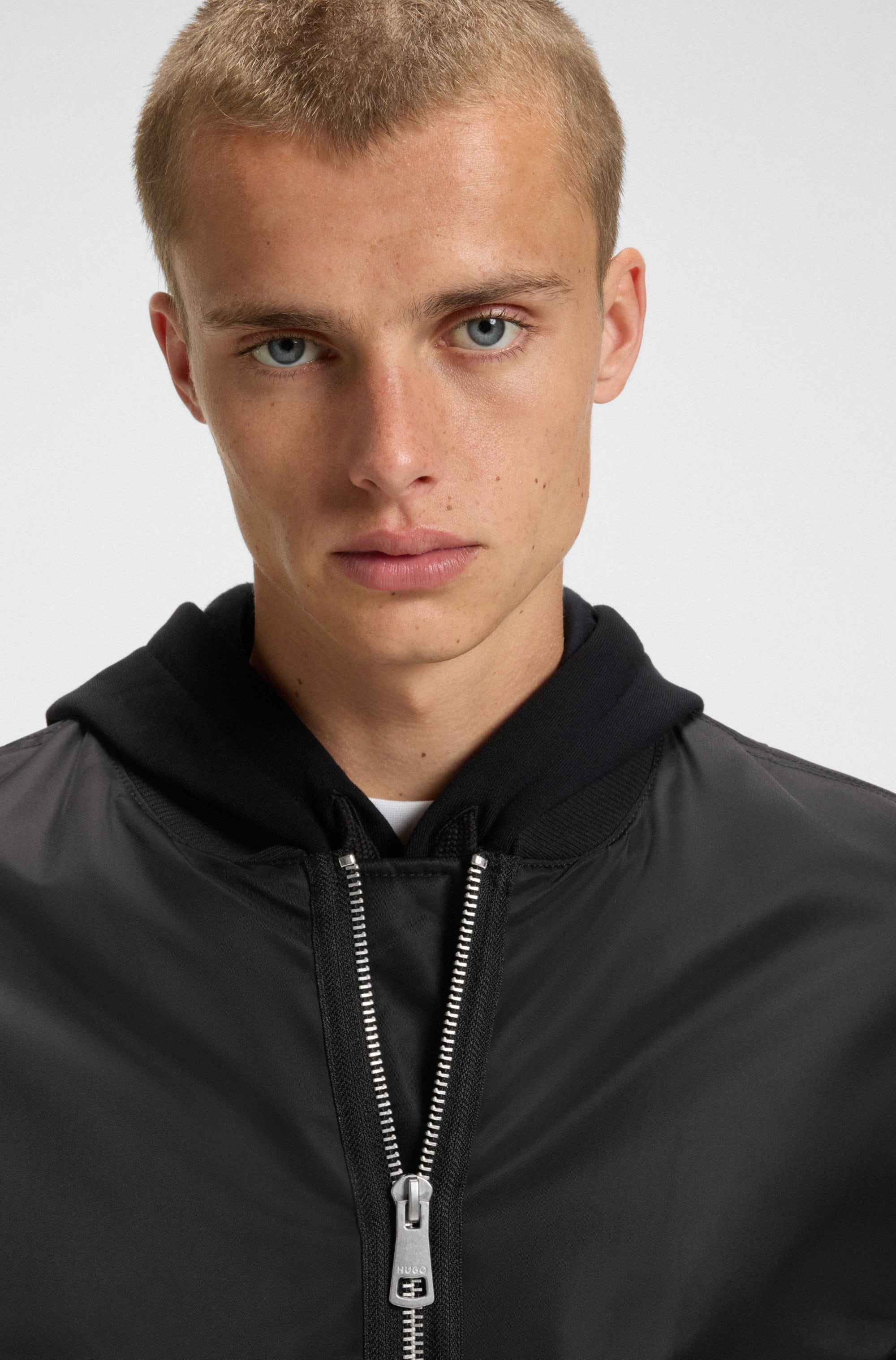 HUGO Blue Blouson »Biero«, mit wasserabweisendem Finish und Ärmeltasche