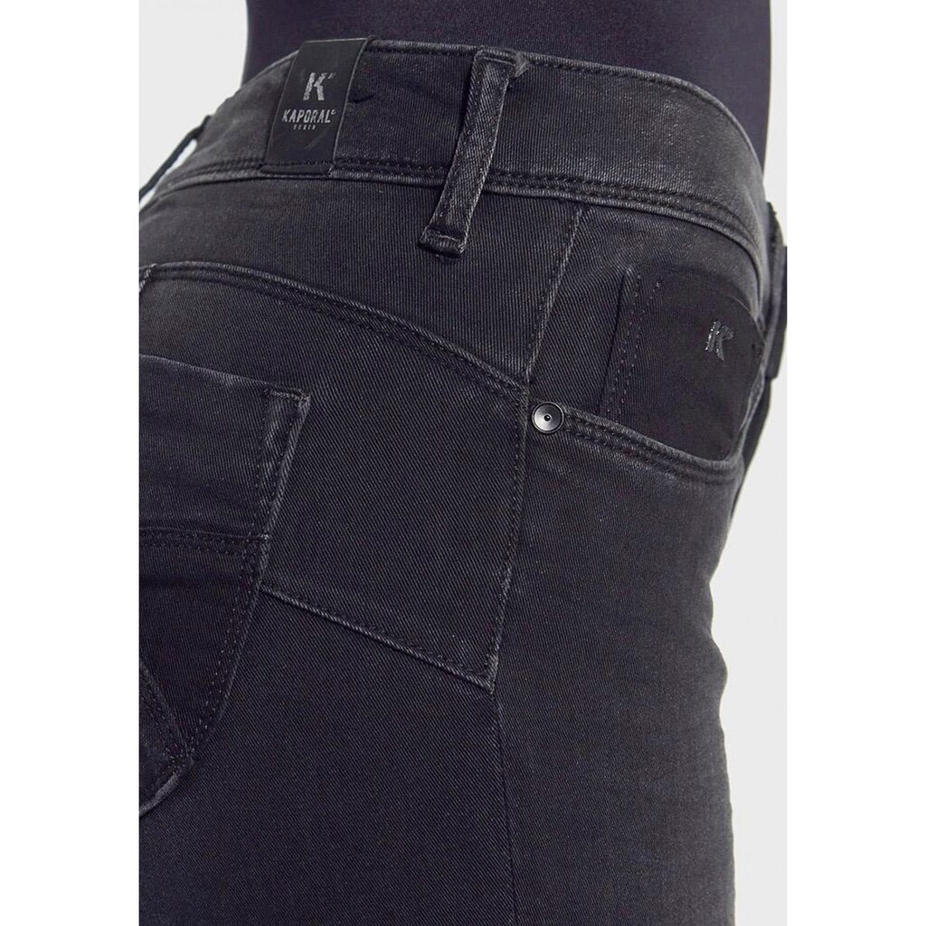 Kaporal Slim-fit-Jeans »FLORE«, mit coolem Design auf den Hosentaschen