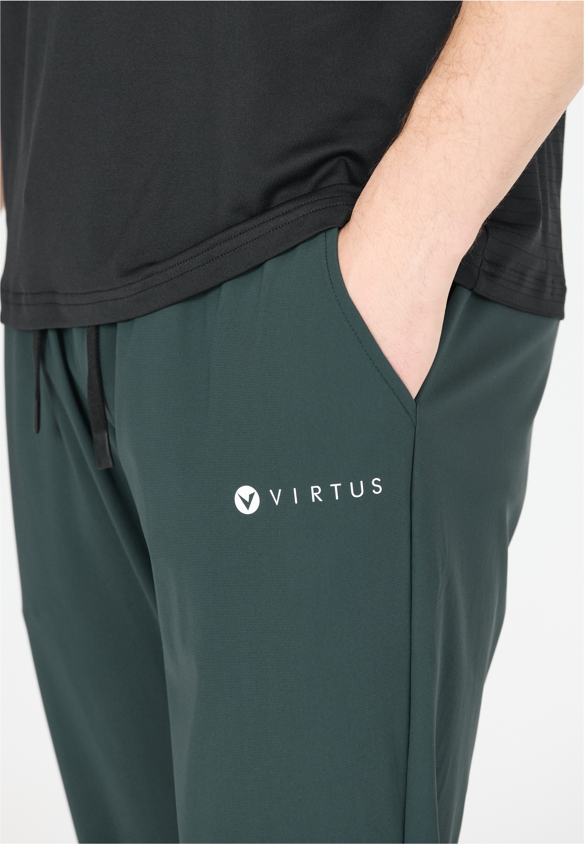 Virtus Sweathose »Alonso«, mit funktionalem Stretch und Atmungsaktivität