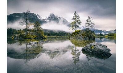 Fototapete »Photo-Art DIRK WIEMER, REGNERISCHER MORGEN IN HINTERSEE (BAYERN)«