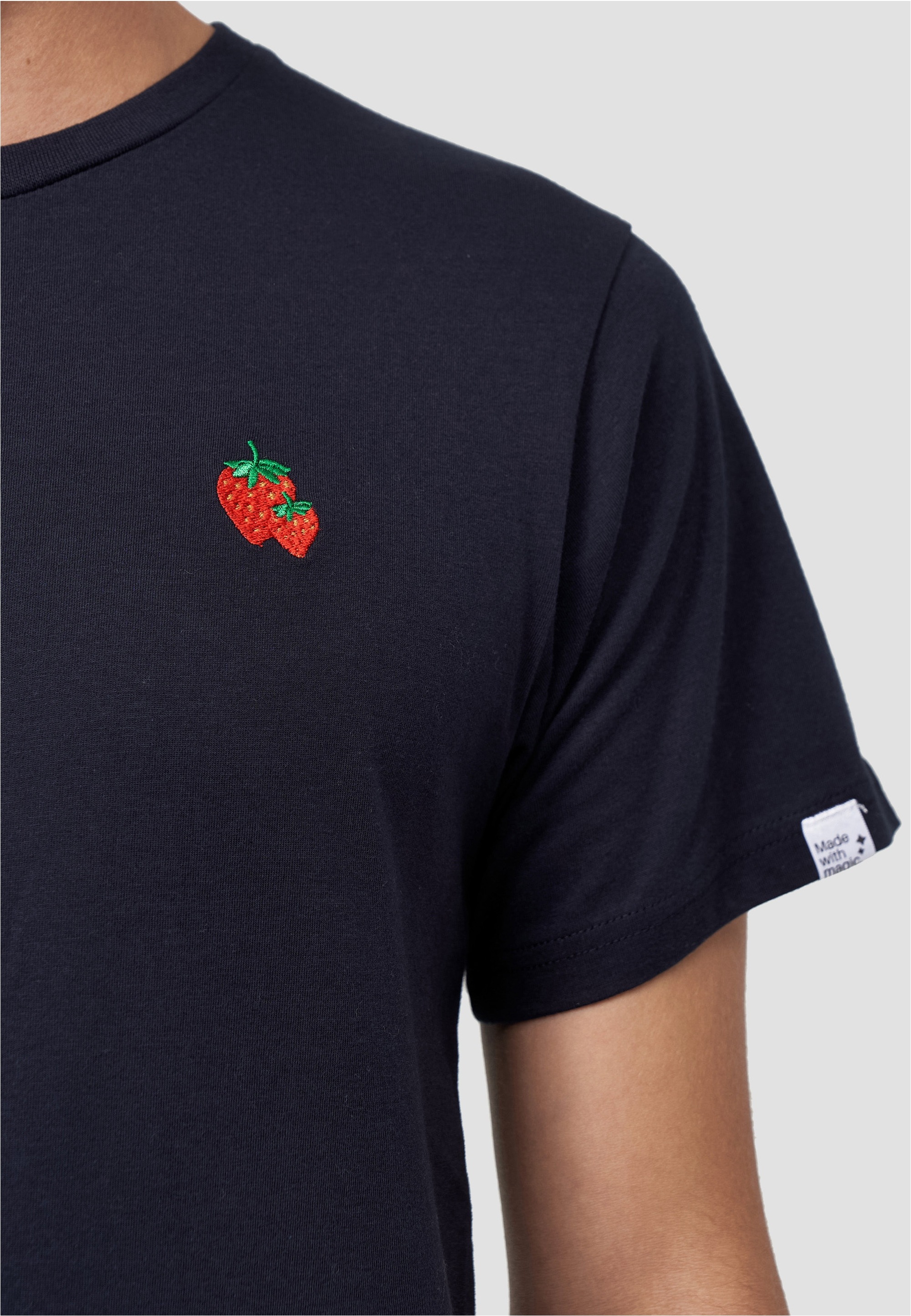 MIKON T-Shirt, im modischen Design