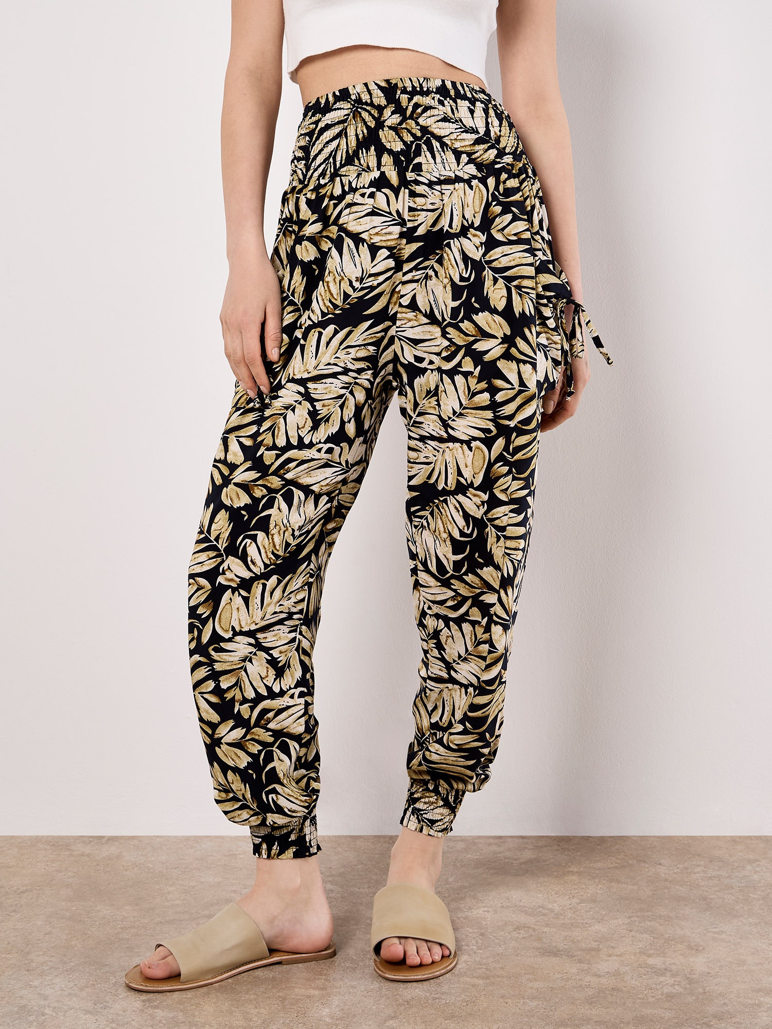 Apricot Jogger Pants »Jogginghose mit tropischem Blattmuster«