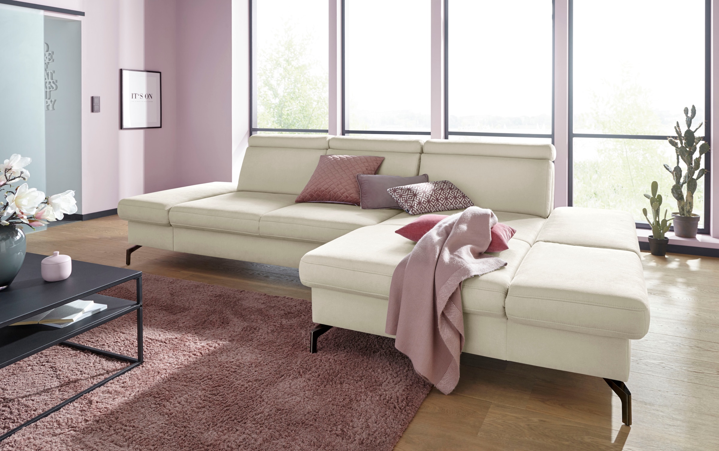 sit&more Ecksofa "Brisbane L-Form" Fußhöhe 15 cm, inklusive Sitztiefen-, Armteil- und Kopfteilverstellung