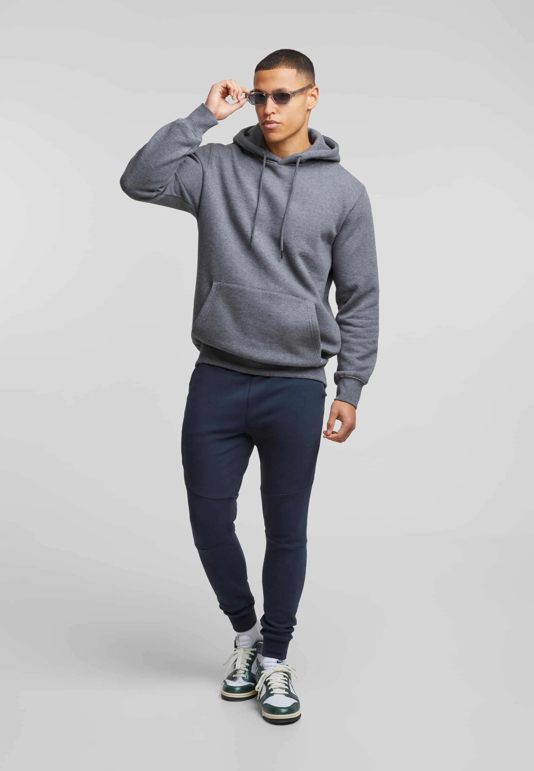 MisterTee Kapuzensweatshirt »MisterTee Basic Hoodie«, (1 tlg.)