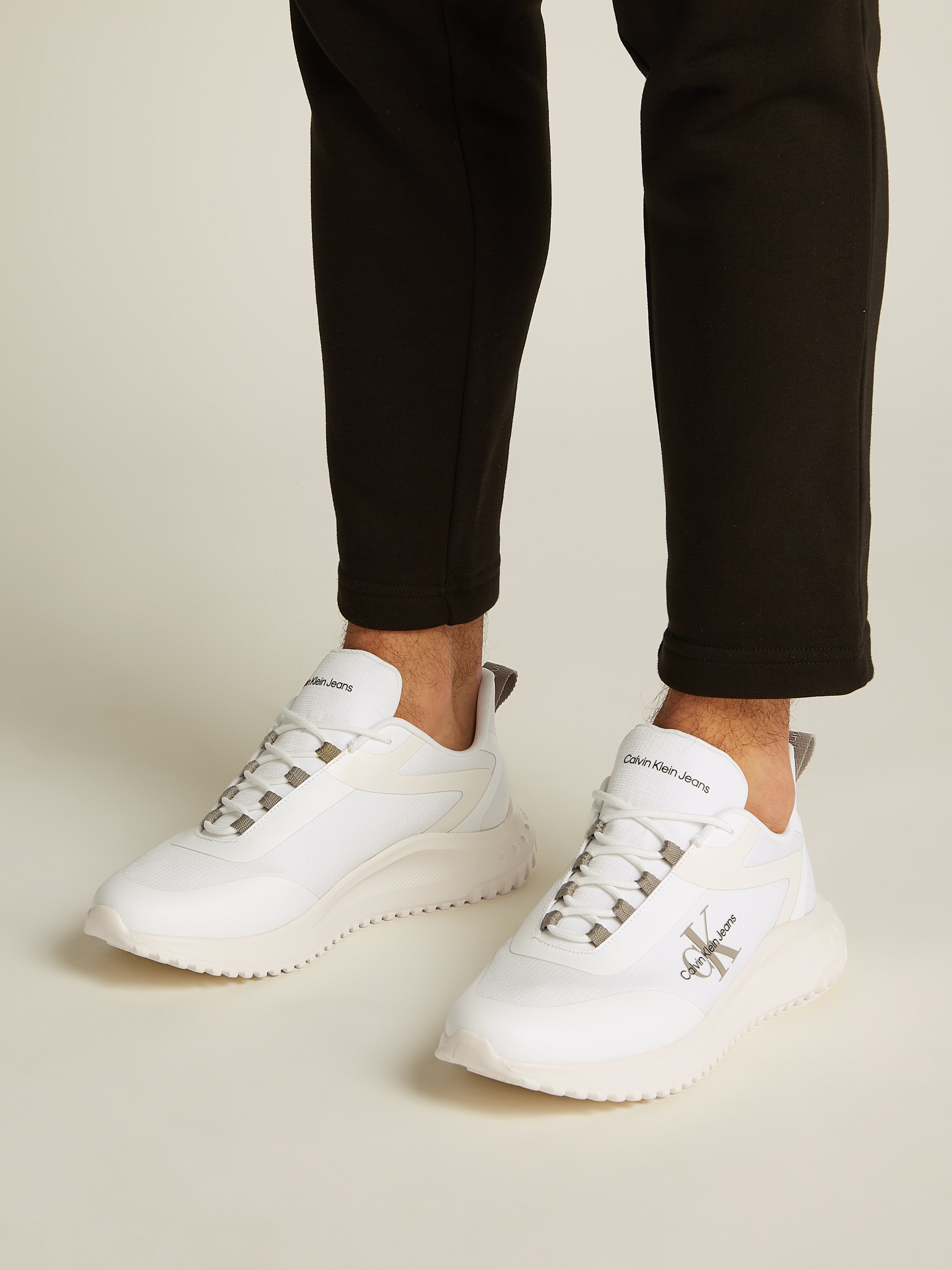 Calvin Klein Jeans Sneaker »EVA RUNNER LOW LACE ML MIX«, mit leichter Profilsohle, Freizeitschuh, Halbschuh, Schnürschuh