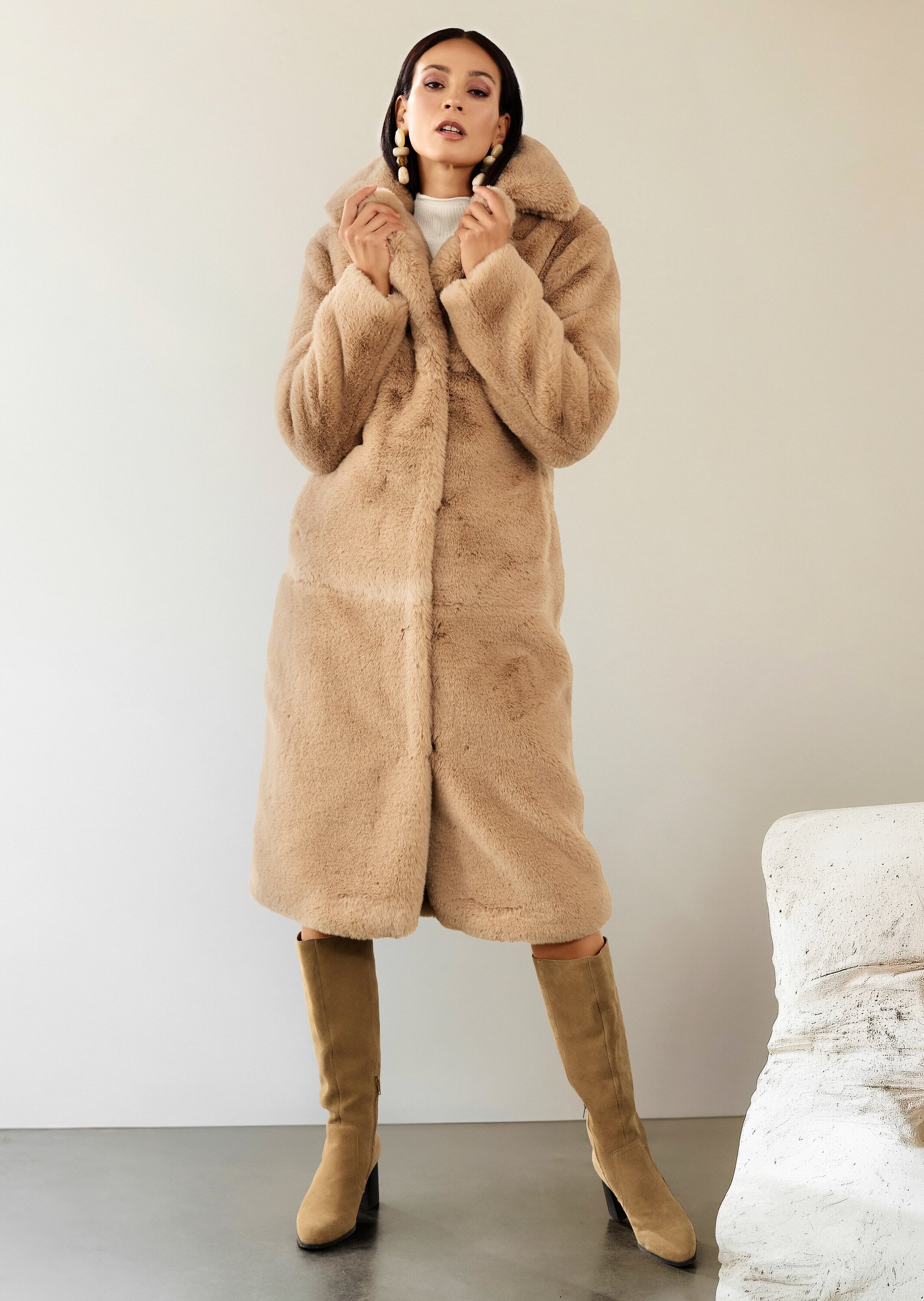 MADELEINE Langmantel »Mantel Langer Faux-Fur-Mantel für Damen«