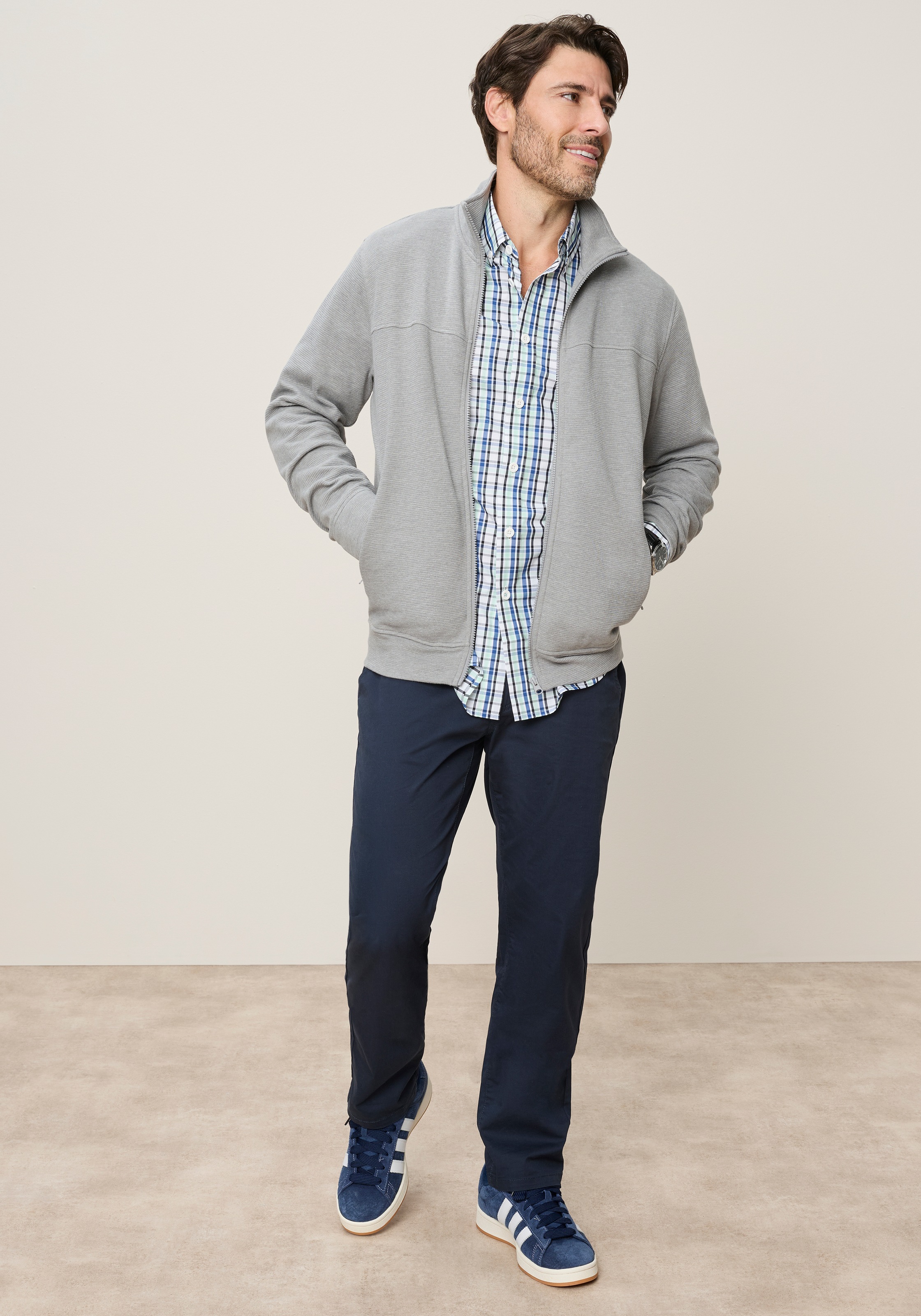 Man's World Sweatjacke mit hochschließendem Kragen, markante Querteilungsnaht
