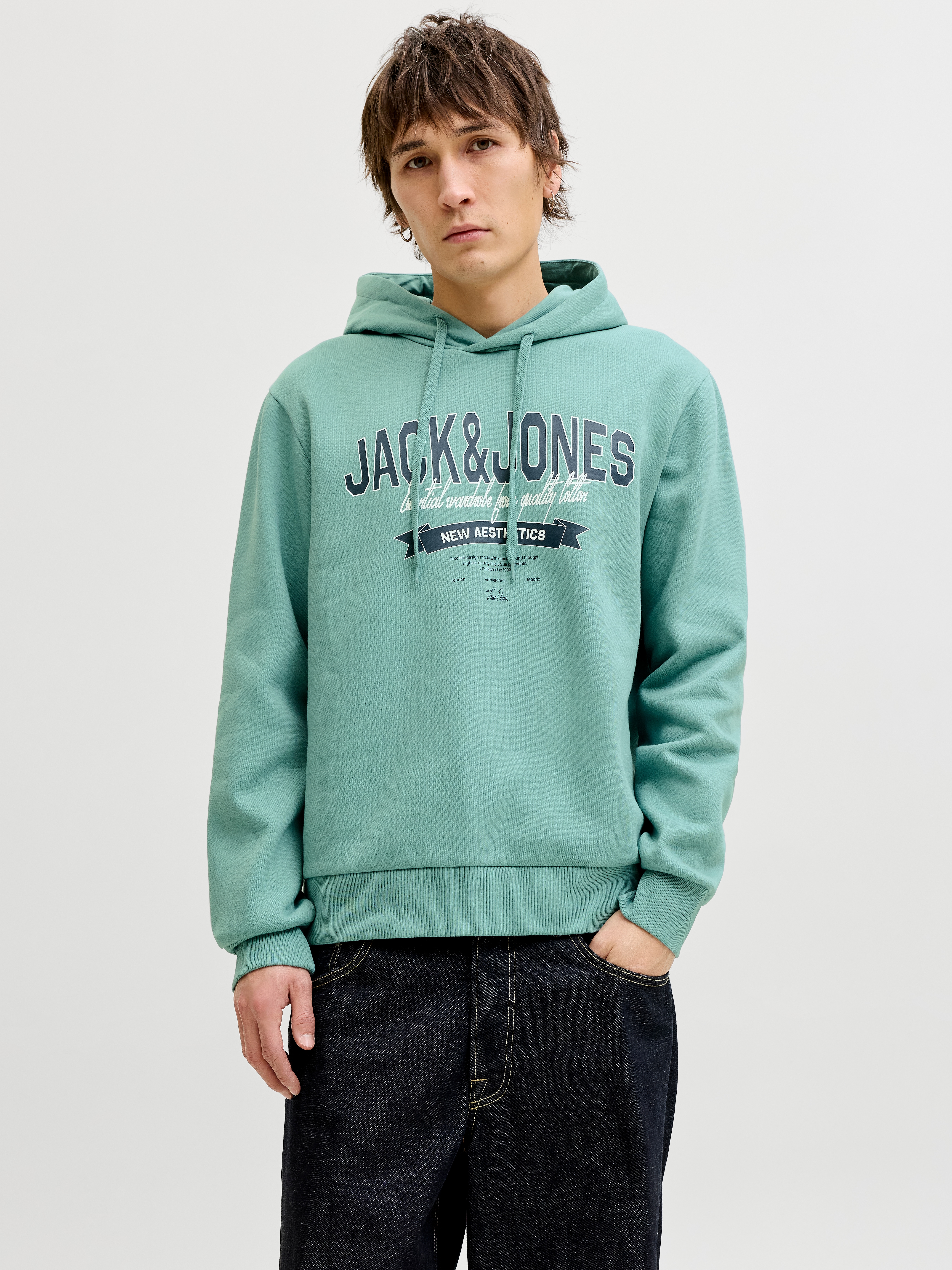 Jack & Jones Kapuzensweatshirt "JJELOGO SWEAT HOOD 2 COL 25/26 NOOS", mit stylischem Print