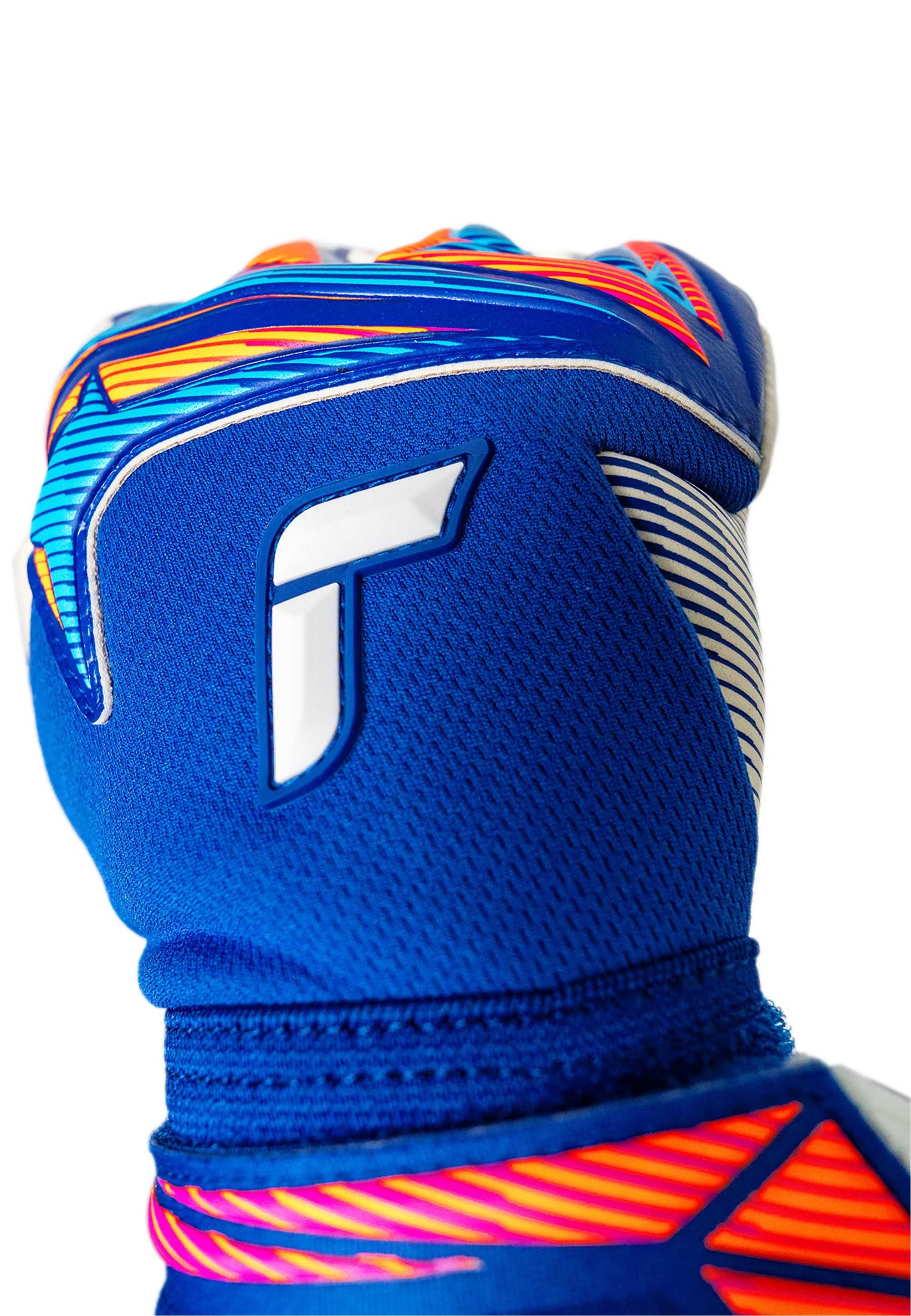 Reusch Torwarthandschuhe »Attrakt Gold X NC« mit atmungsaktiven Mesh-Einsätzen