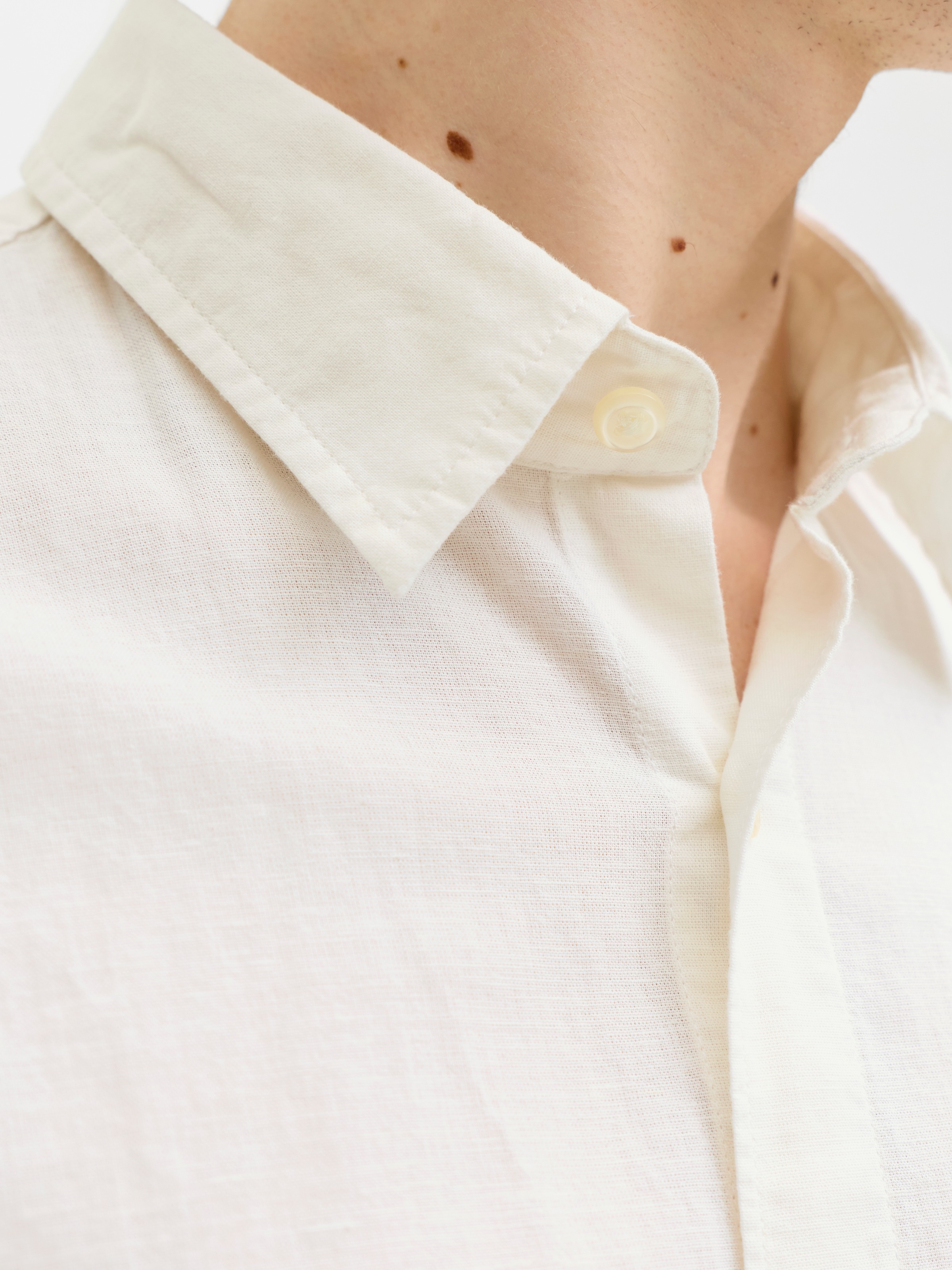 Thumbnail - Jack & Jones Langarmhemd "JJEBREEZE LINEN BLEND SHIRT L/S SN" mit Knopfleiste