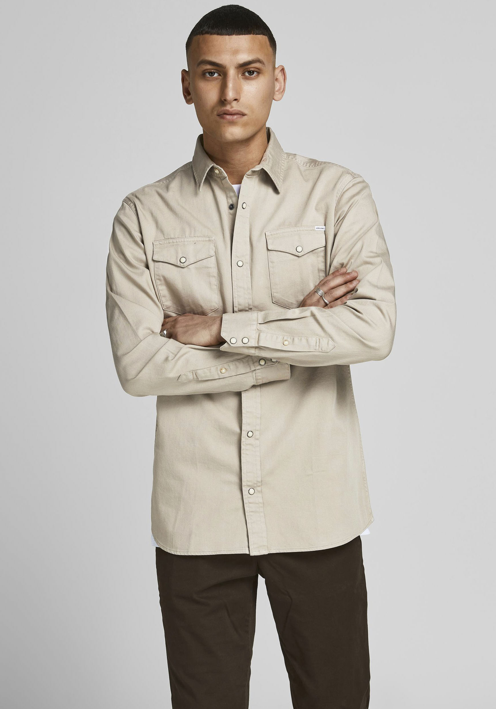 Jack & Jones 1100000002199 "JJESHERIDAN SHIRT L/S NOOS" mit angesetzter Brusttasche