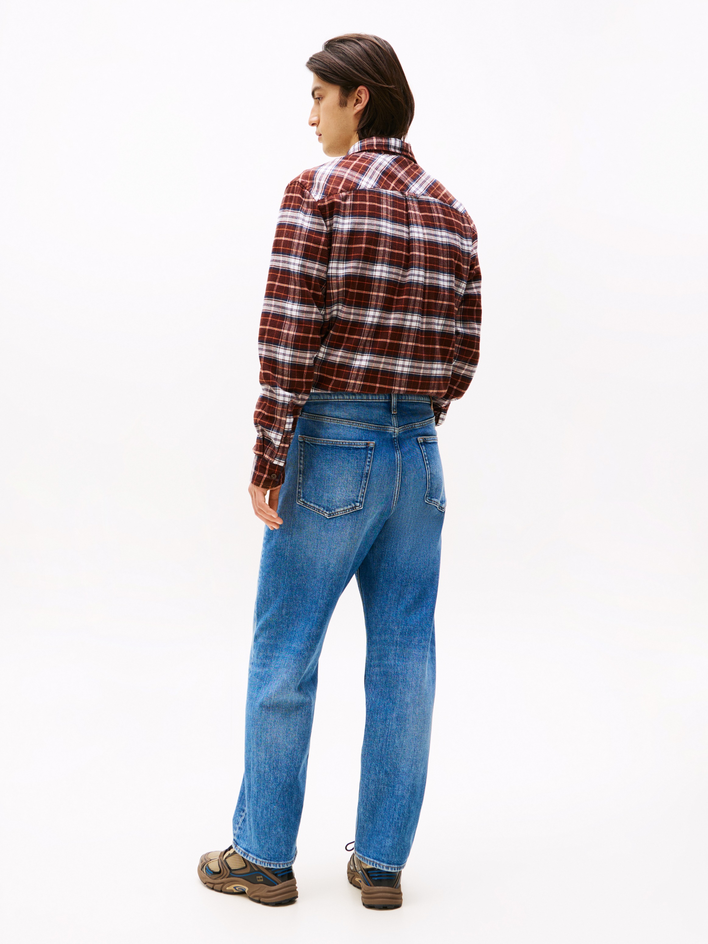 Tommy Jeans 5-Pocket-Jeans »Sonny Regular Tapered«, mit dezenter Waschung