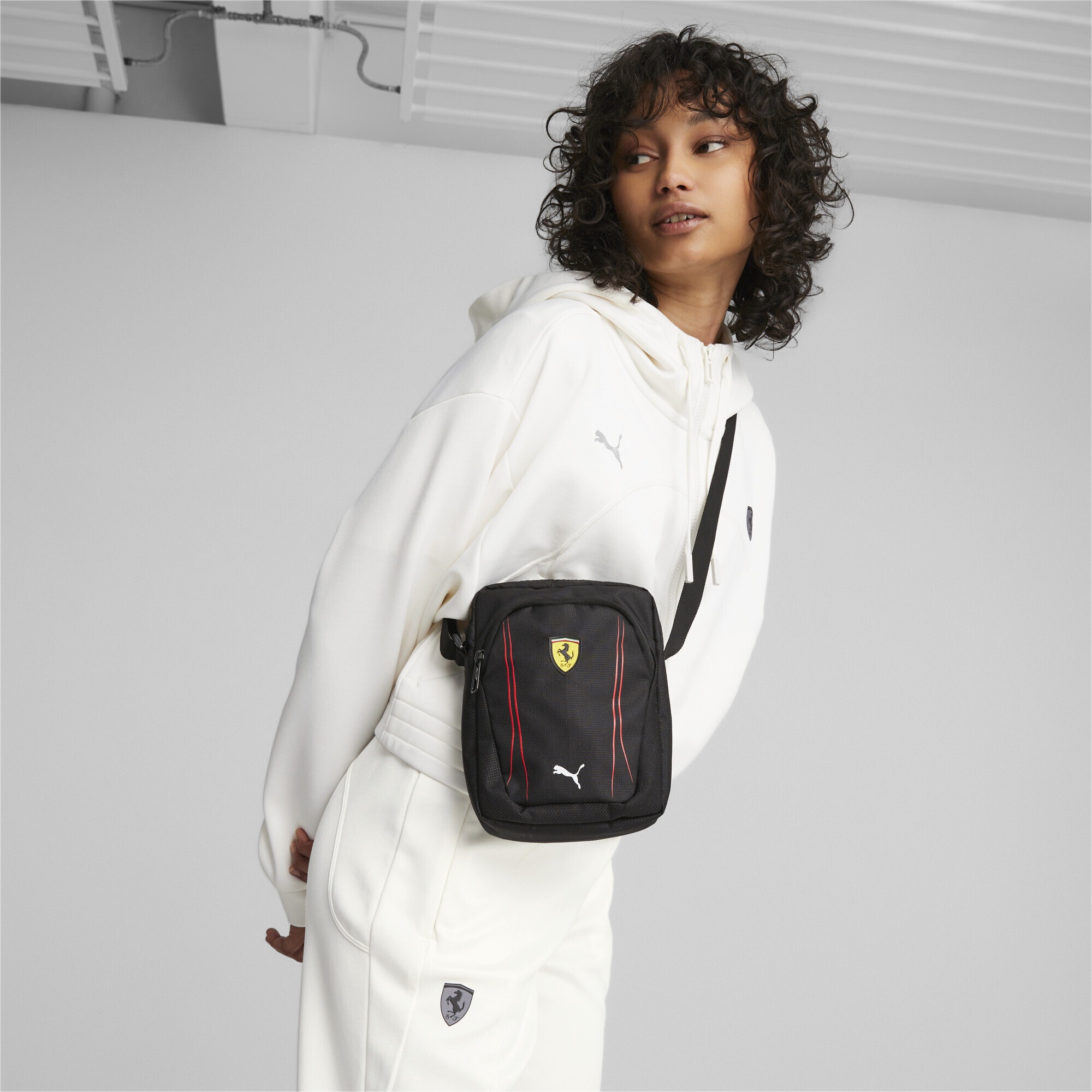 PUMA Schultertasche »Scuderia Ferrari SPTWR Race Tragetasche Erwachsene«