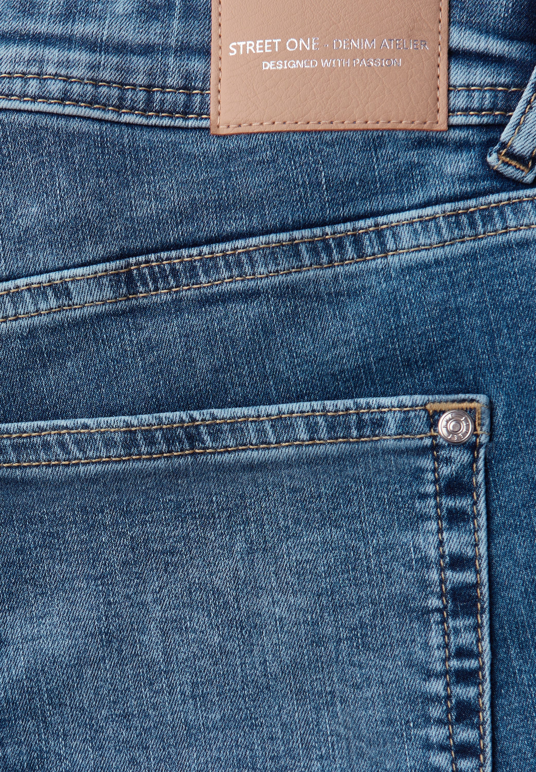 STREET ONE Loose-fit-Jeans, in Destroyed-Optik