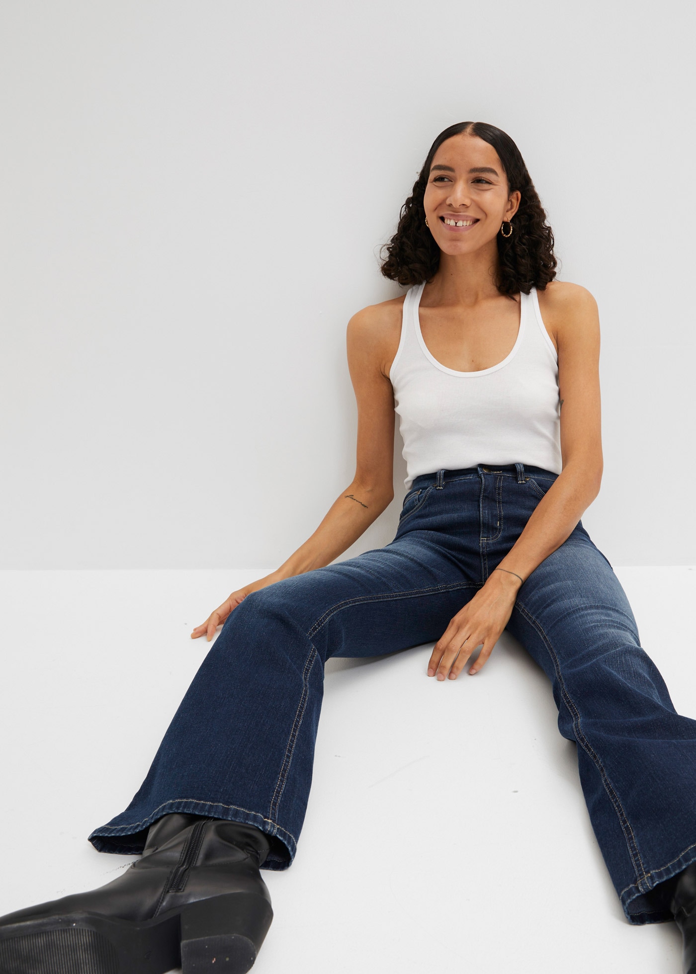 bonprix Schlagjeans , Flared Jeans High Waist
