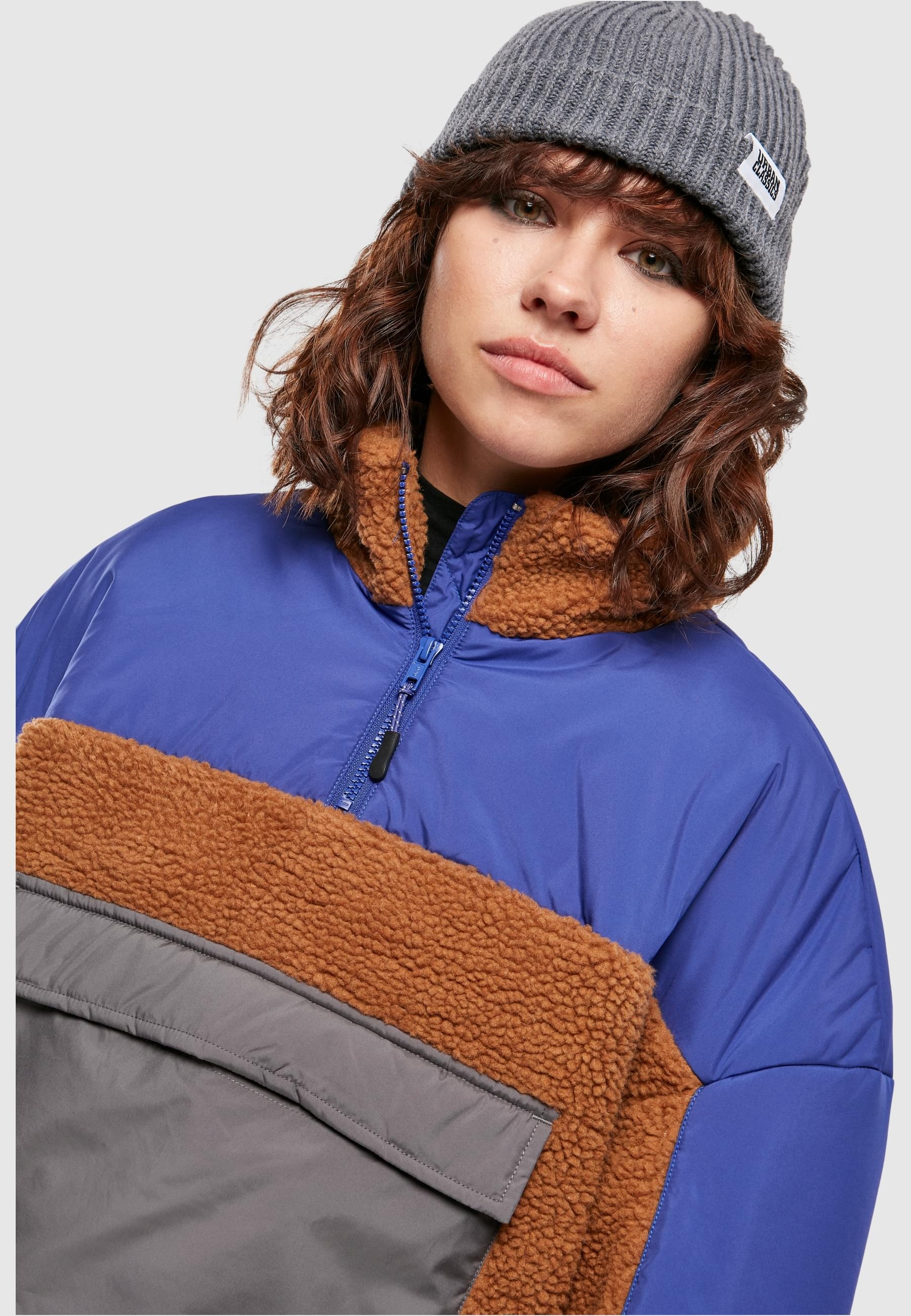 URBAN CLASSICS Allwetterjacke »Urban Classics Damen Ladies Sherpa 3-Tone Pull Over Jacket«, (1 St.), ohne Kapuze