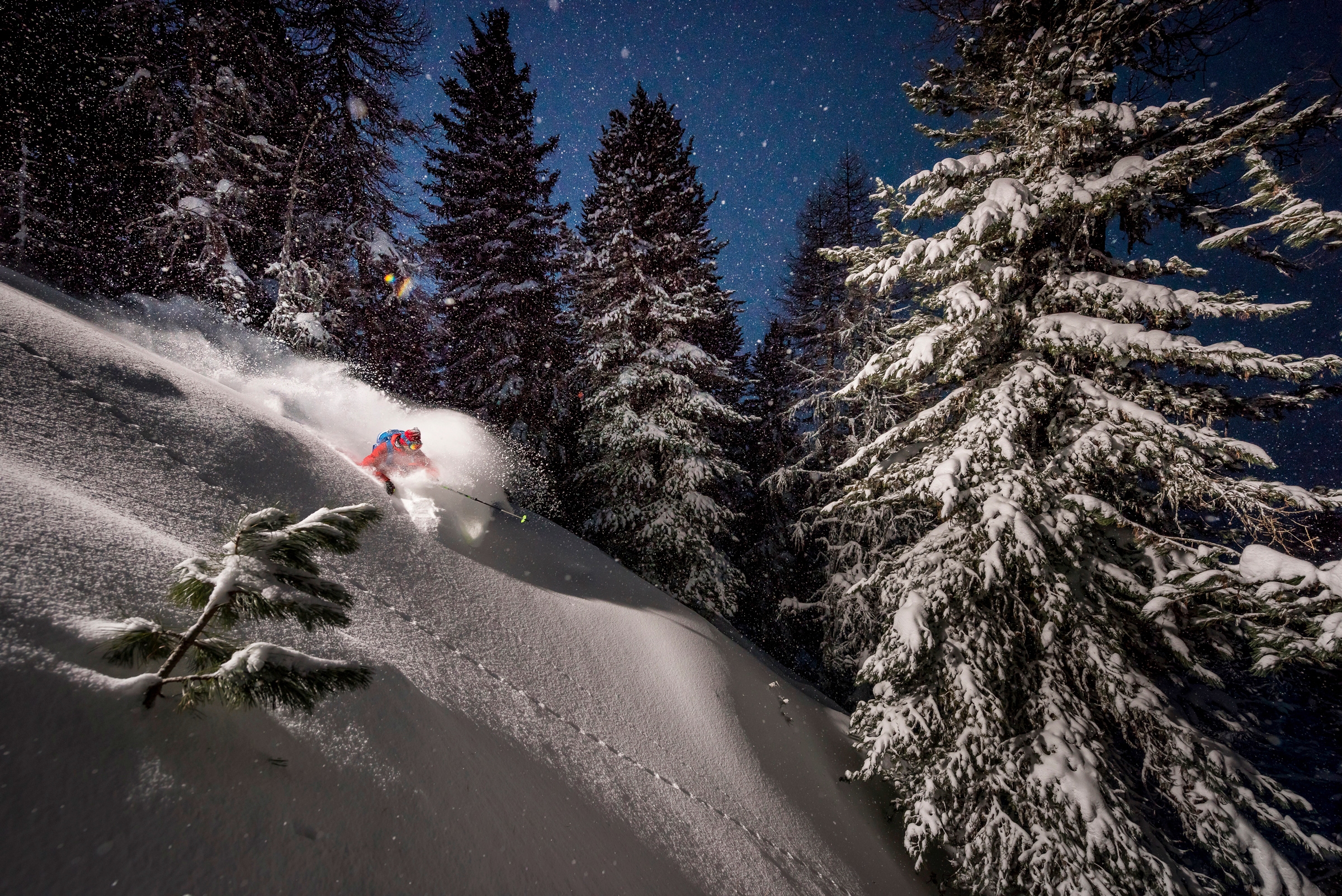 Papermoon Fototapete "Photo-Art TRISTAN SHU, NACHTSCHNEE SKI MIT ADRIEN COIRIER"