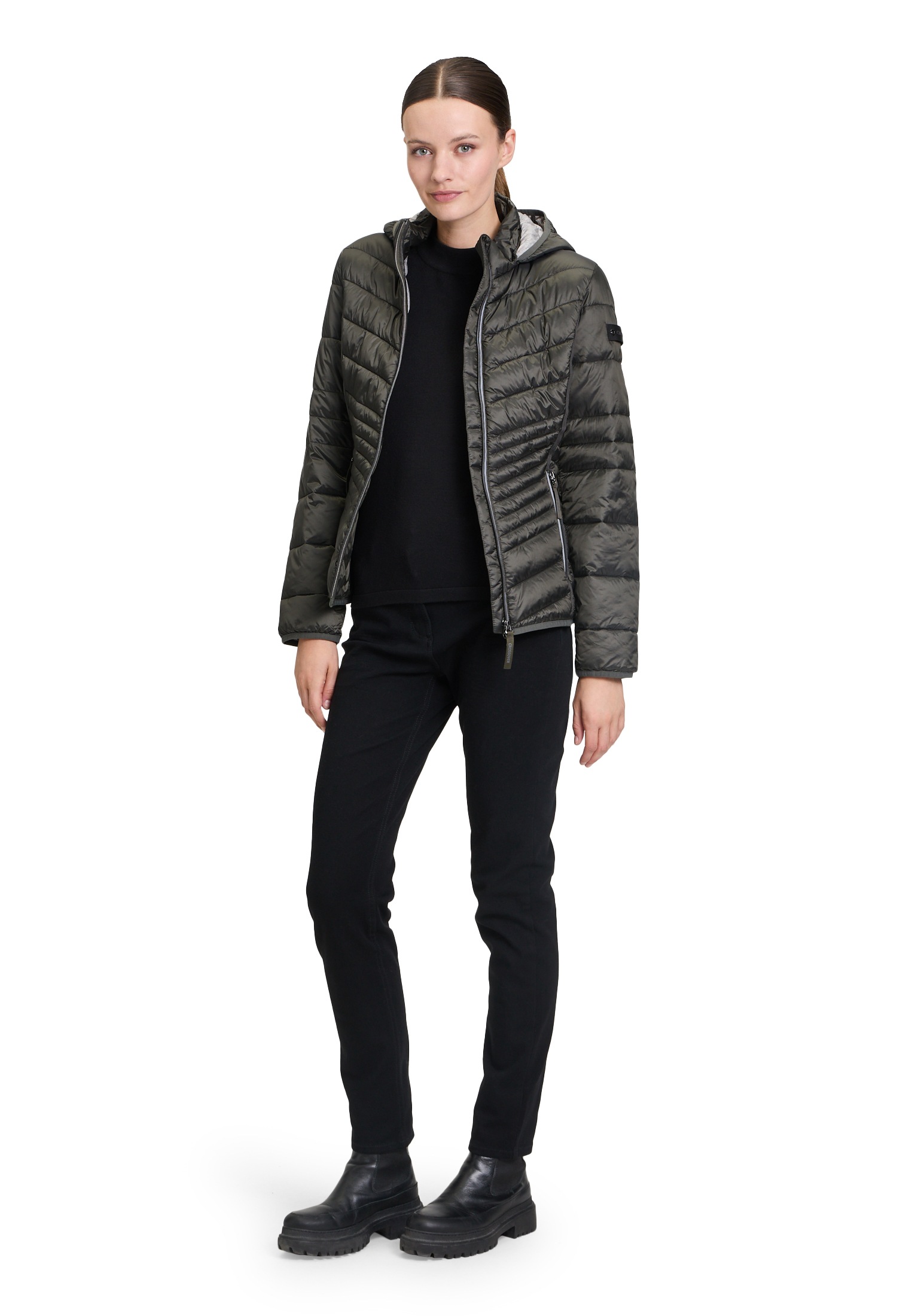 Betty Barclay Outdoorjacke »Betty Barclay Outdoorjacke mit abnehmbarer Kapuze«, mit Kapuze