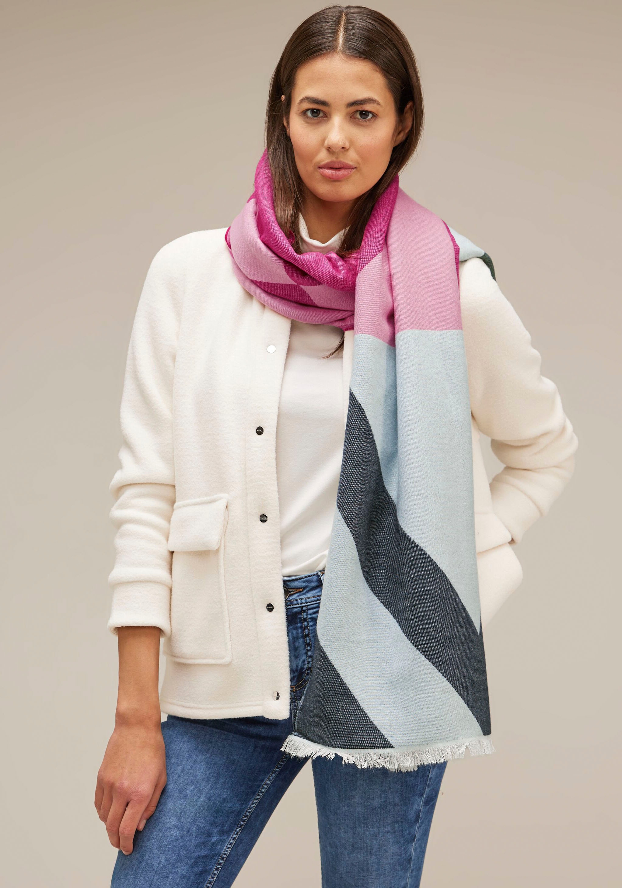 STREET ONE Schal, mit mehrfarbigem Ikat-Muster für bestellen | BAUR