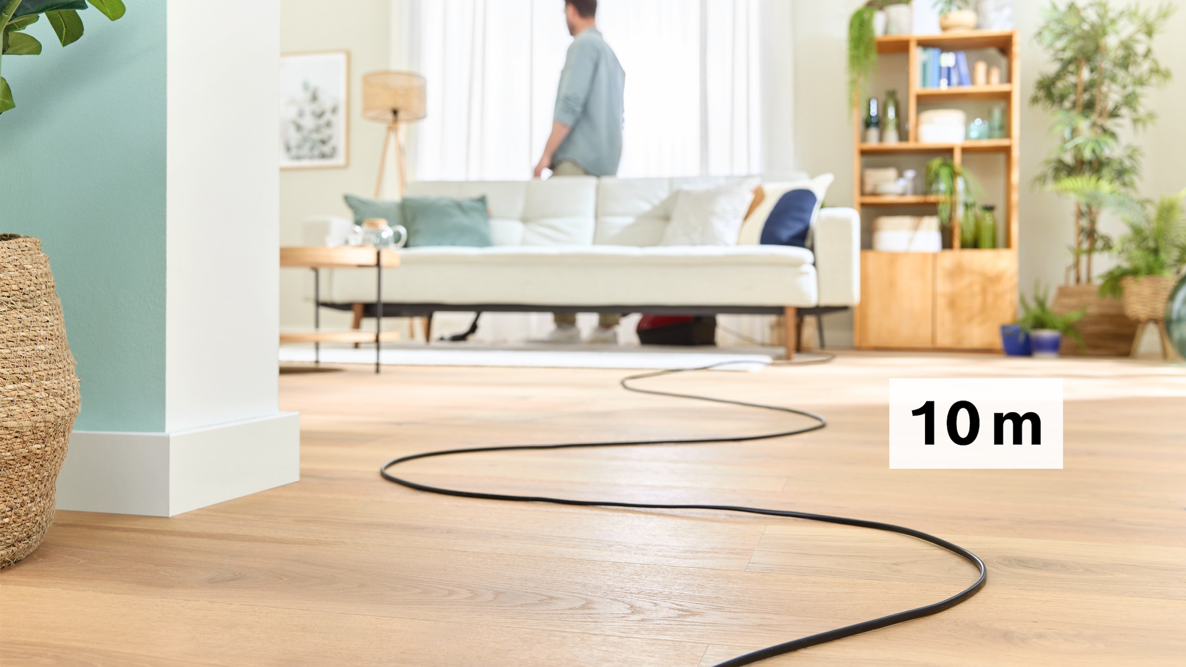 BOSCH Bodenstaubsauger »Serie 4 BGS21CAR, Hygiene-Filter, XXL-Polsterdüse, XXL-Fugendüse«, 750 W, beutellos, 10 J. Motorgarantie, ideal zur Fahrzeug-Innenreinigung, kompakt, rot