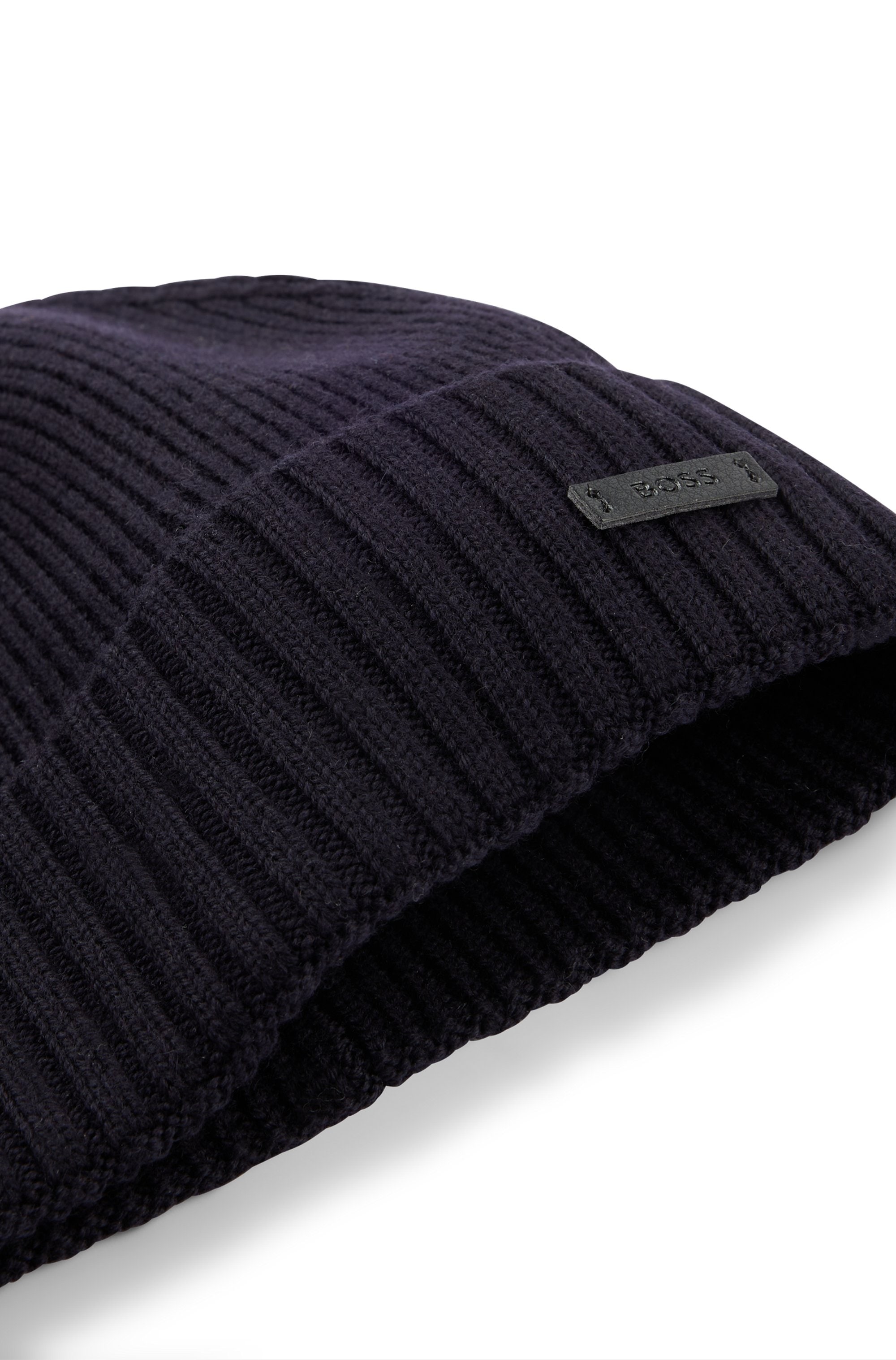 BOSS Beanie »Fati« aus Rippenstrick