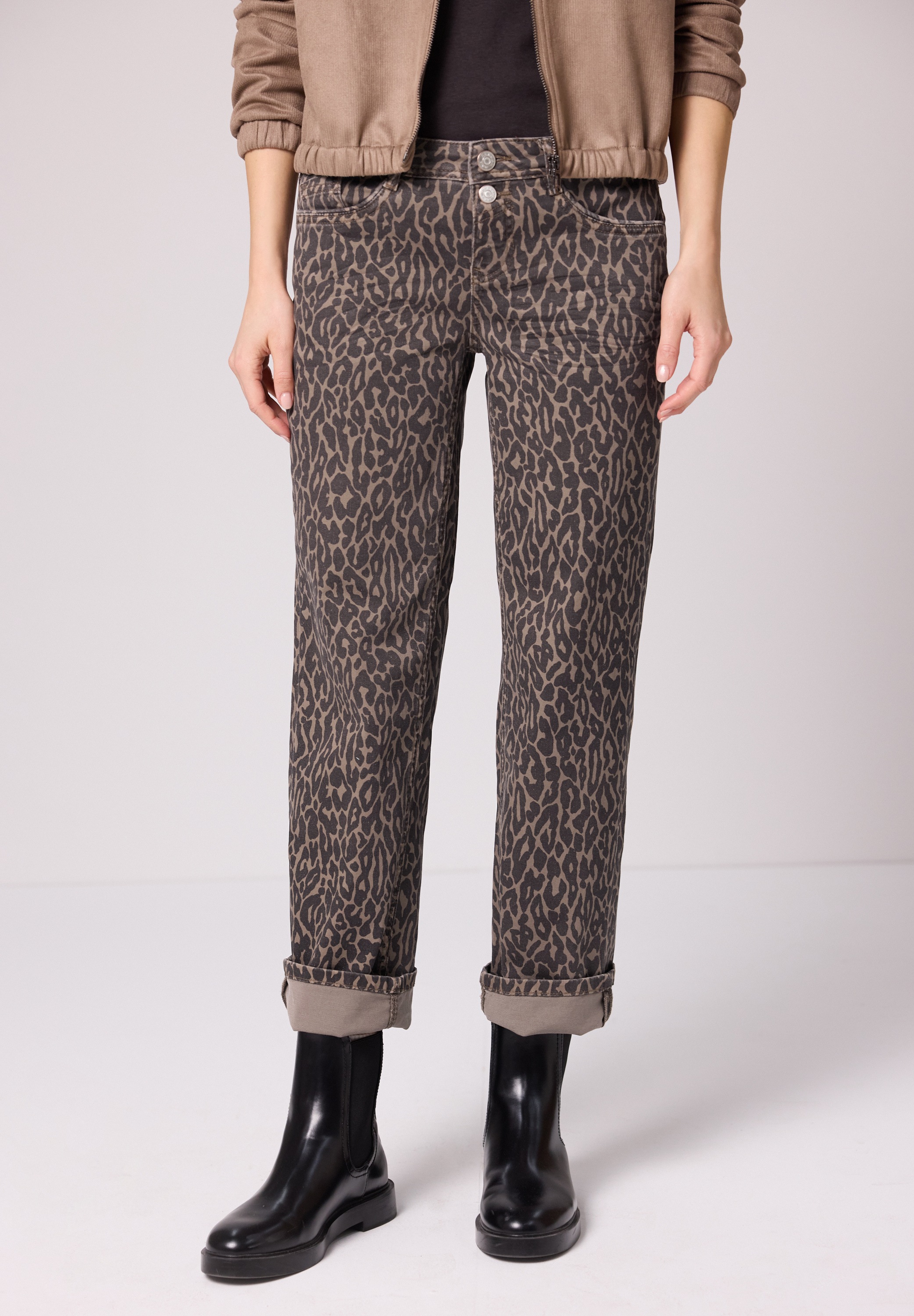 STREET ONE Comfort-fit-Jeans mit Leo-Muster günstig online kaufen