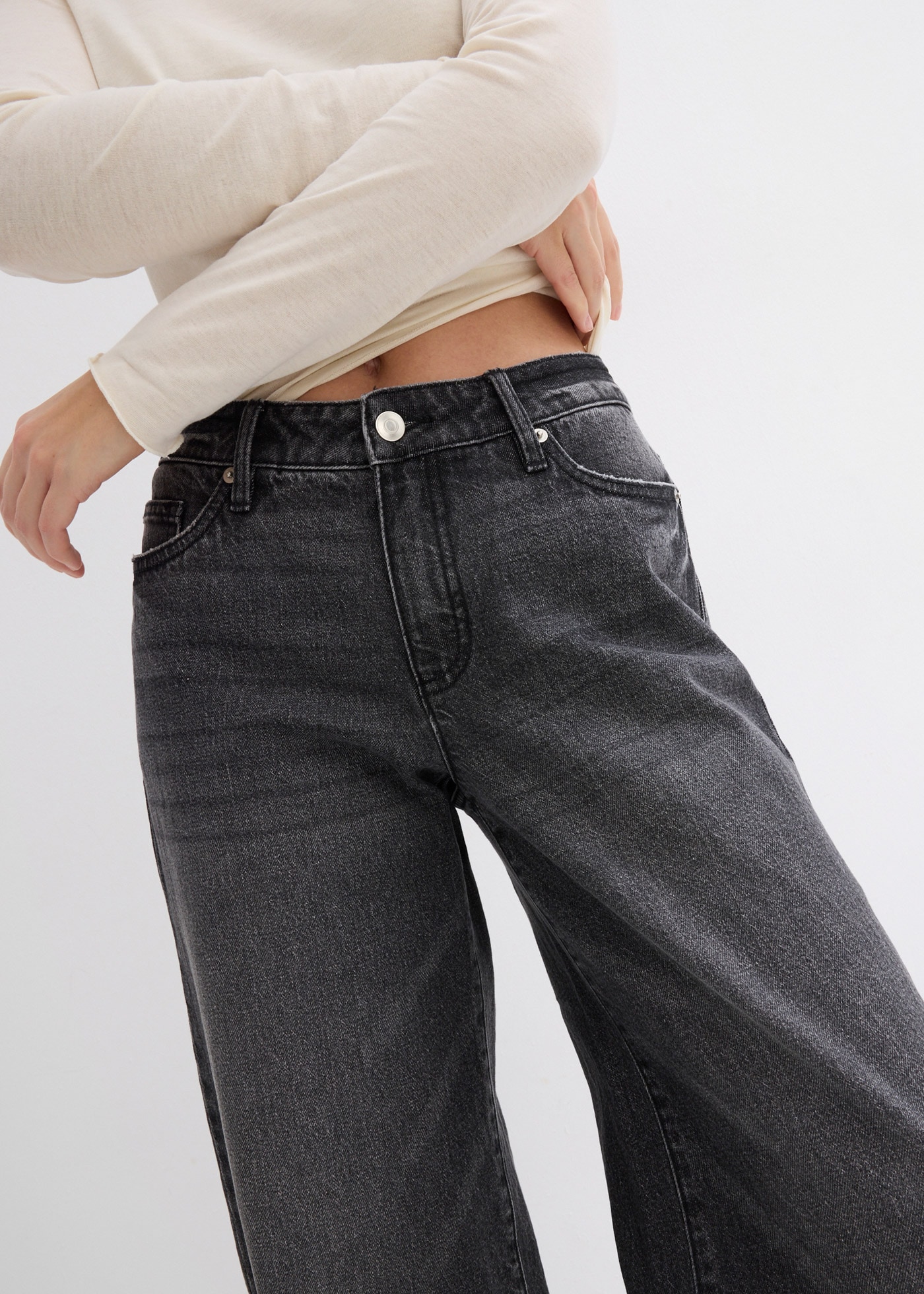 bonprix Weite Jeans 1 mittlere Bundhöhe, aus festem Baumwoll-Denim, mit Zip Fly und Knopf