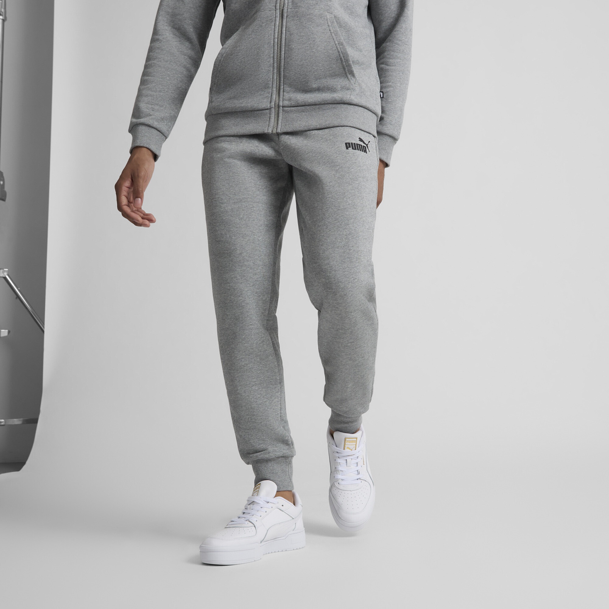 PUMA Sporthose »Essentials Logo Jogginghose Herren«