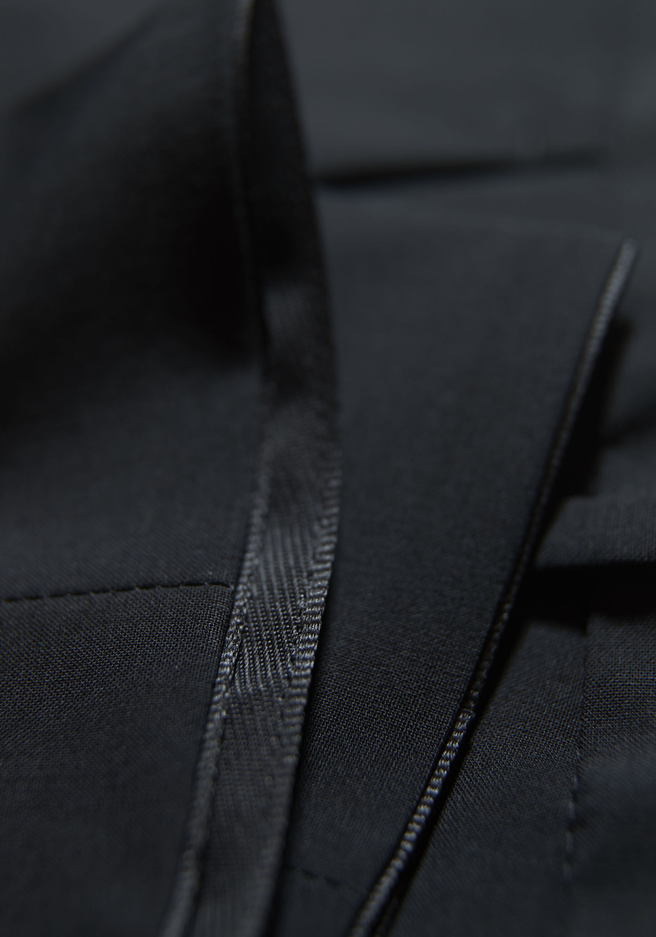 Anzughose LINDBERGH "Anzughose Modern Fit", Herren, Gr. 31, schwarz, Obermaterial: 58% Wolle, 38% Polyamid, 4% Elasthan, unifarben, normal, Hosen Anzughose 2