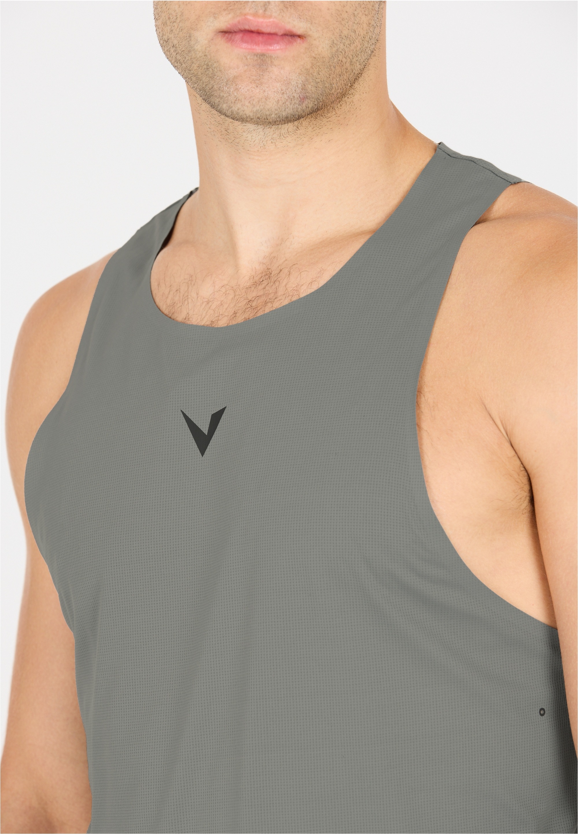 Virtus Funktionsshirt »Ayaan«, aus atmungsaktivem Material