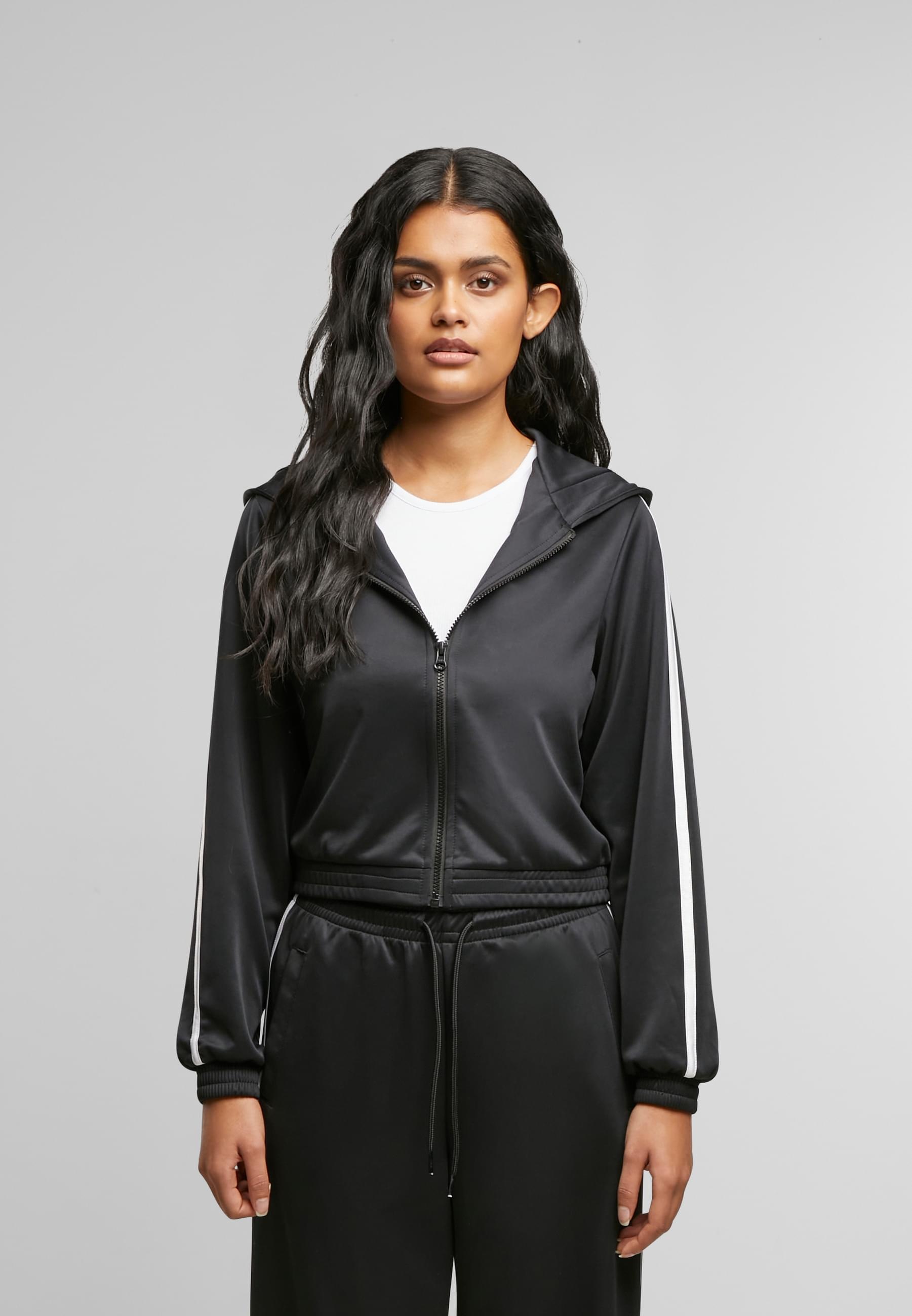 URBAN CLASSICS Trainingsjacke »Urban Classics Ladies Cropped Track Jacket«, (1 St.), mit Kapuze