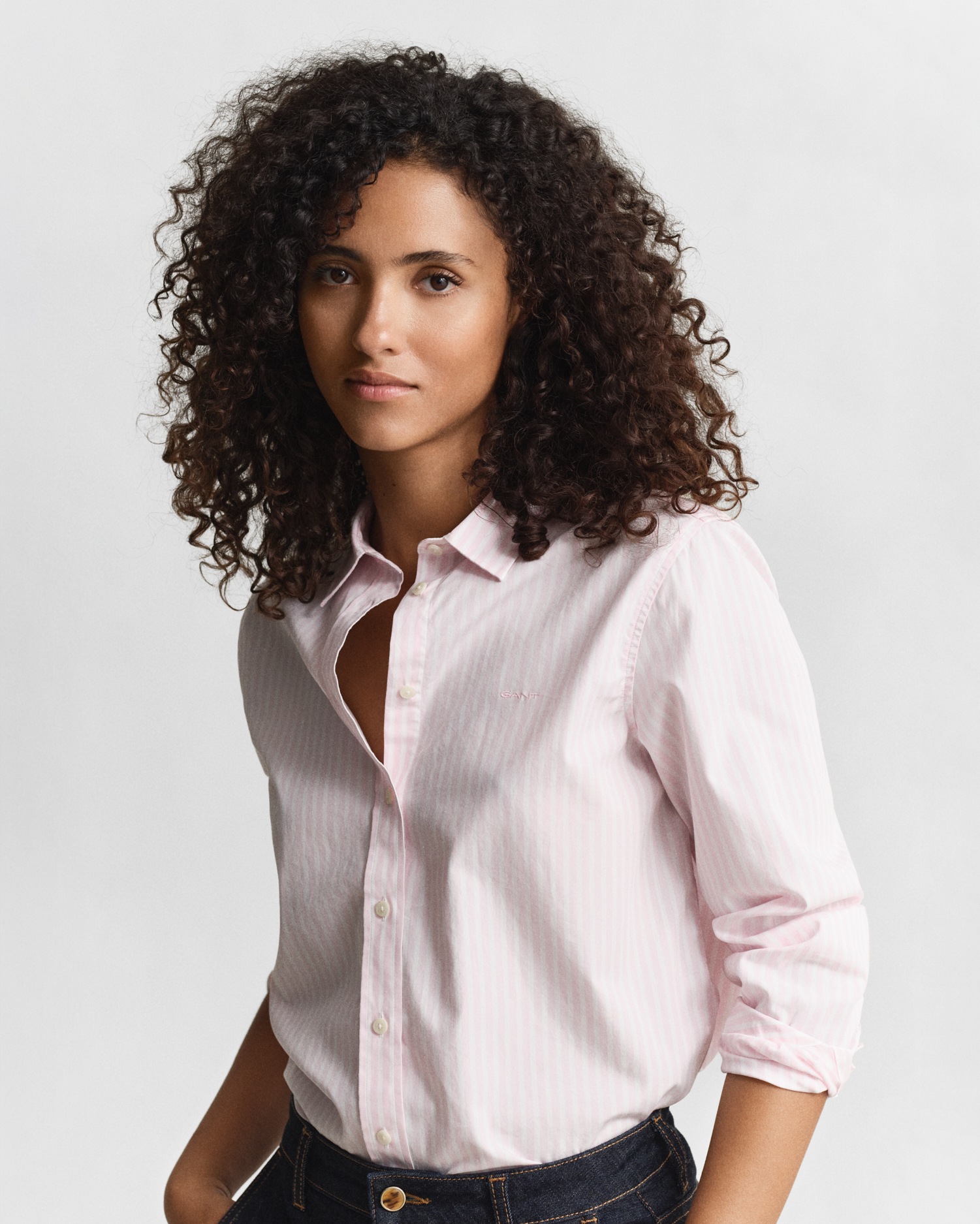 Gant Hemdbluse »REG POPLIN STRIPED SHIRT«, mit einer kleinen Logostickerei auf der Brust