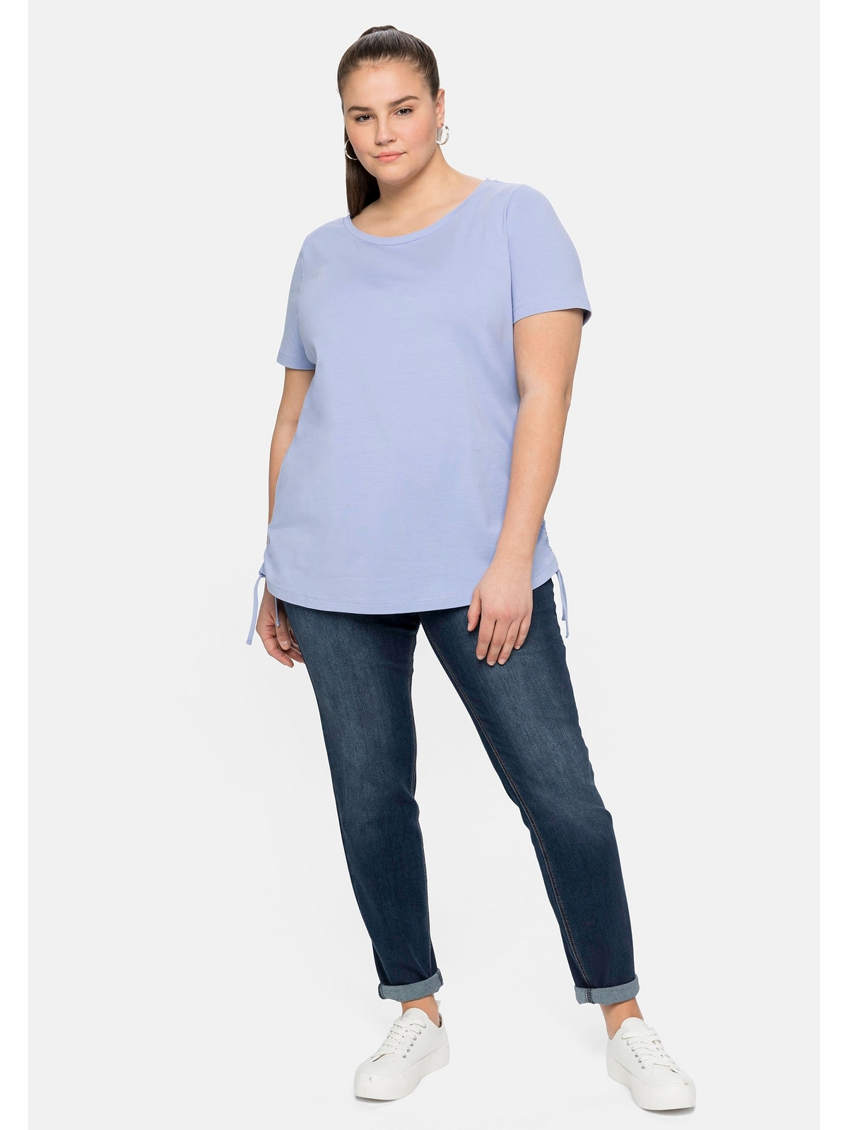 Sheego T-Shirt »Große Größen«, mit seitlicher Raffung und Bindeband