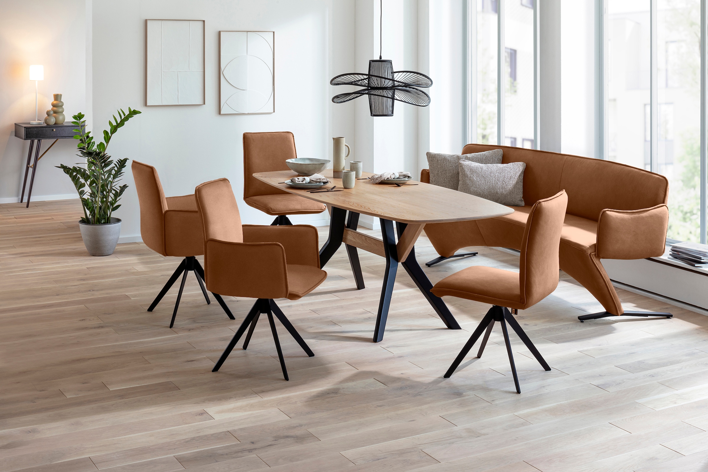K+W Komfort & Wohnen Drehstuhl, Leder, Blitzdrehkreuz und Rückholfunktion, dekorativer 12mm Biese