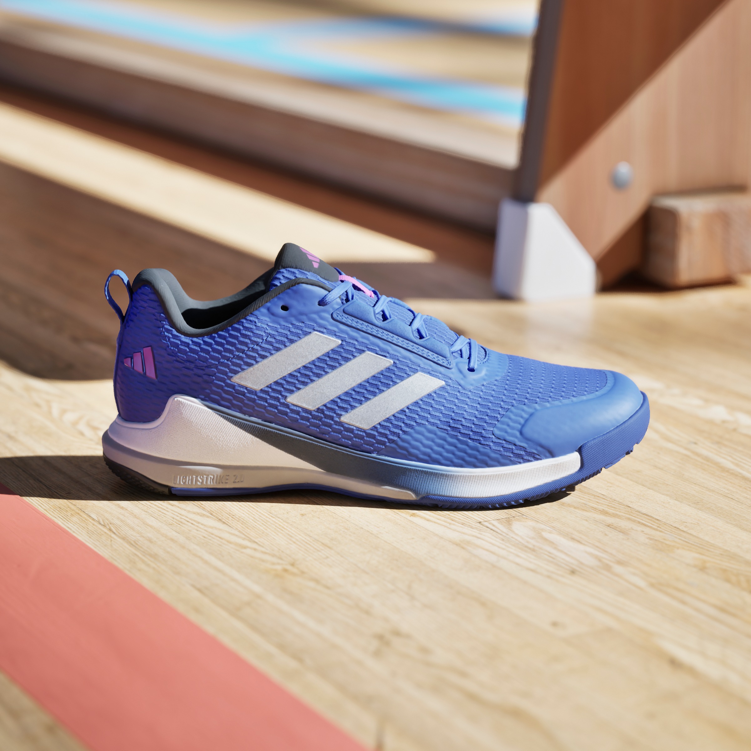 adidas Performance Hallenschuh »NOVAFLIGHT 2 INDOOR«, besonders geeignet für Volleyball