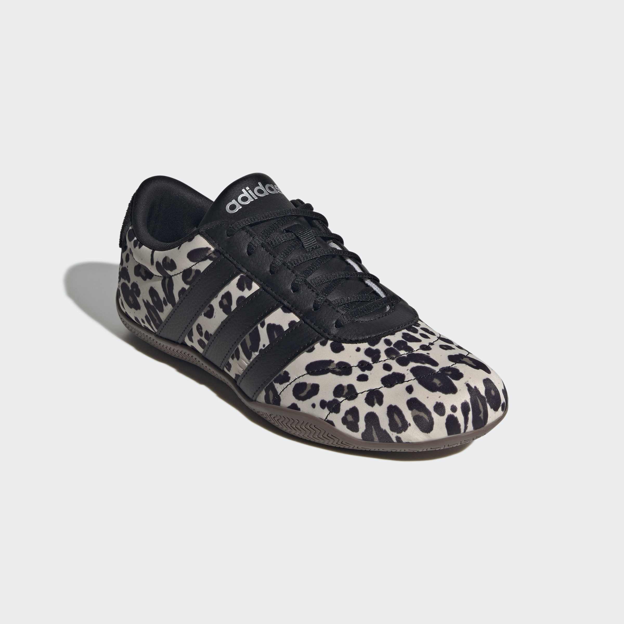 adidas Sportswear Sneaker "GRAND COURT LO" mit Leo Muster