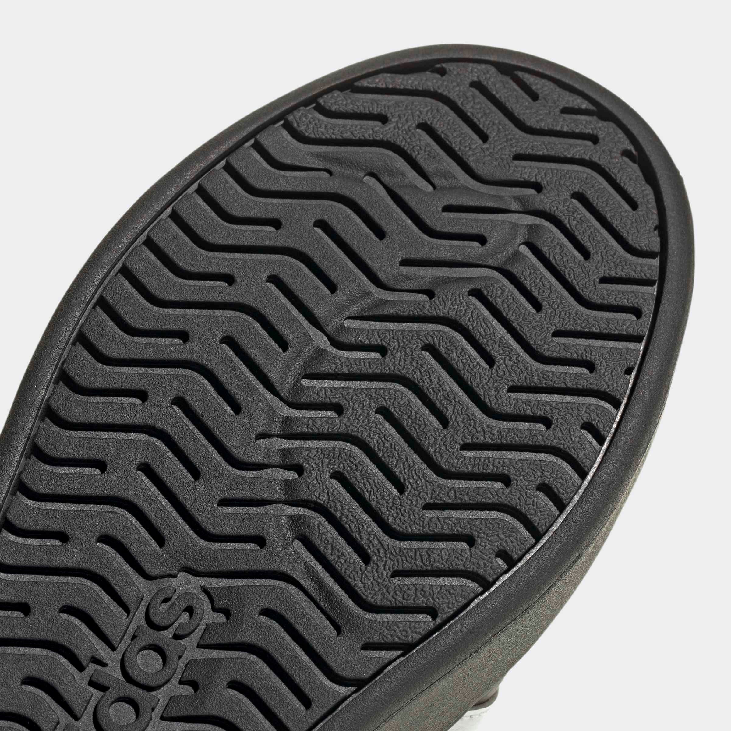 adidas Sportswear Plateausneaker »STREETTALK BOLD«  inspiriert vom Design des adidas Superstar