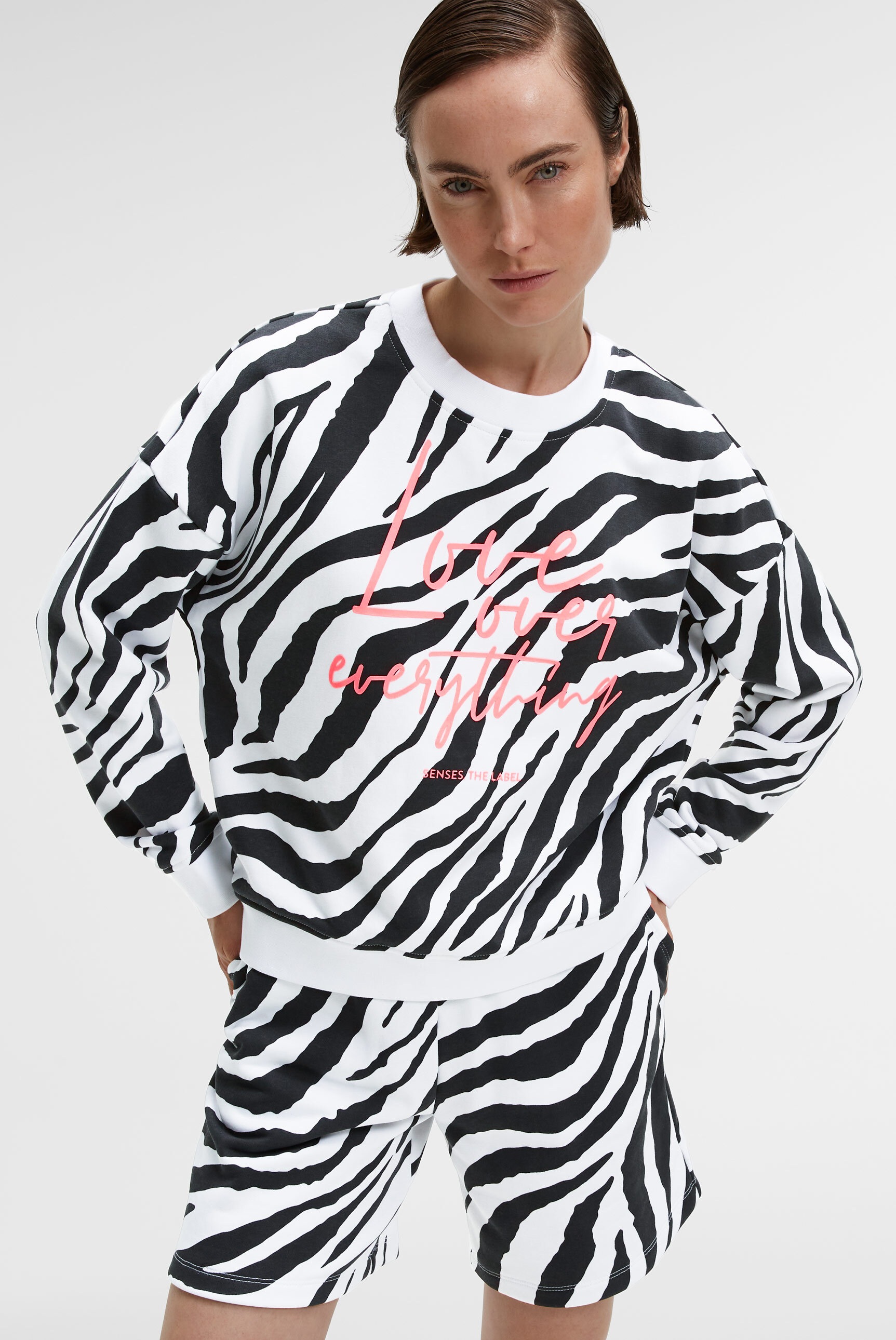 SENSES.THE LABEL Shorts  mit Elastikbund & seitlichen Taschen