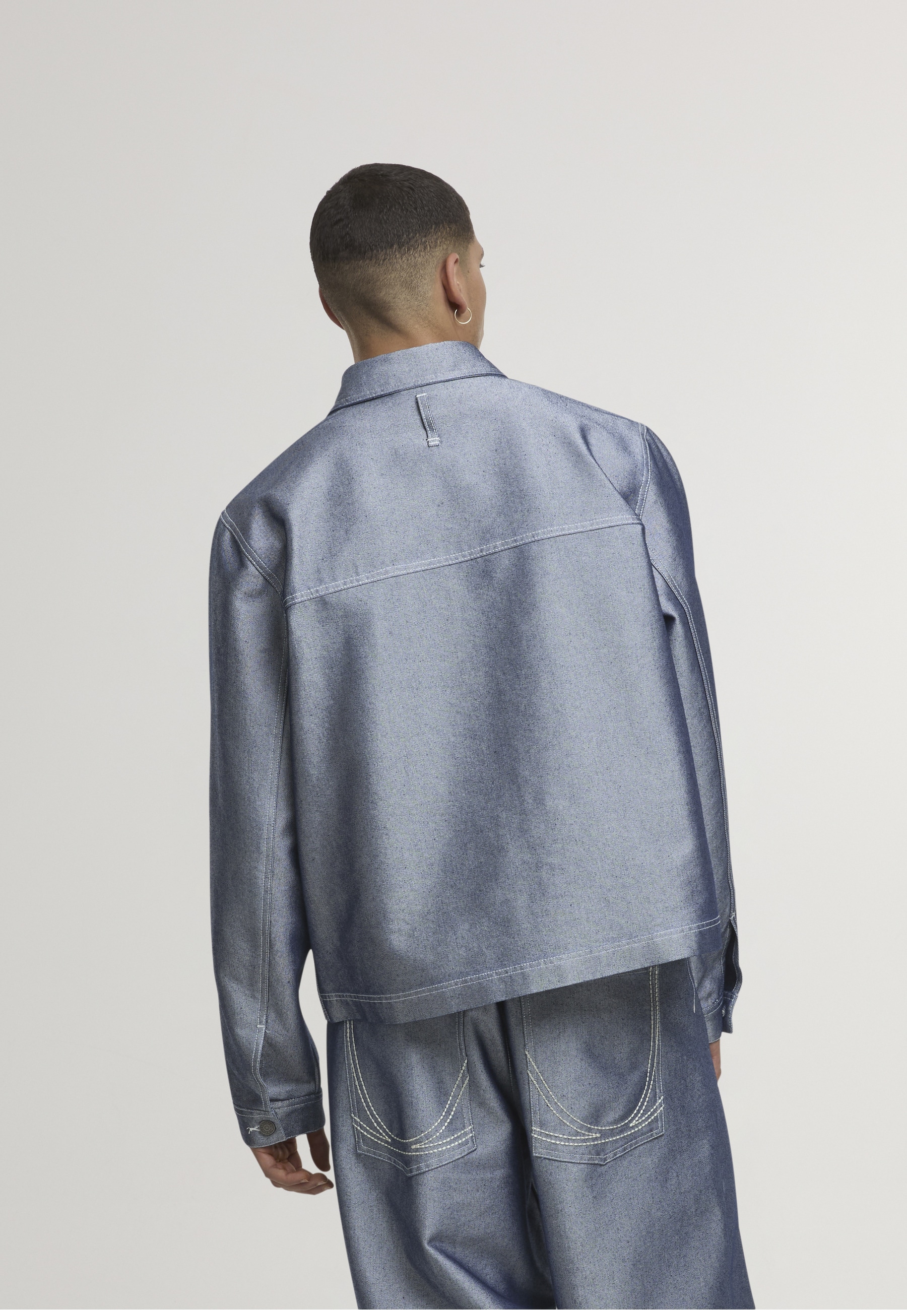 Karl Kani Jeansjacke »Karl Kani Kani Jeans Cropped Silver Denim Jacket« 1 Stk. tlg. ohne Kapuze
