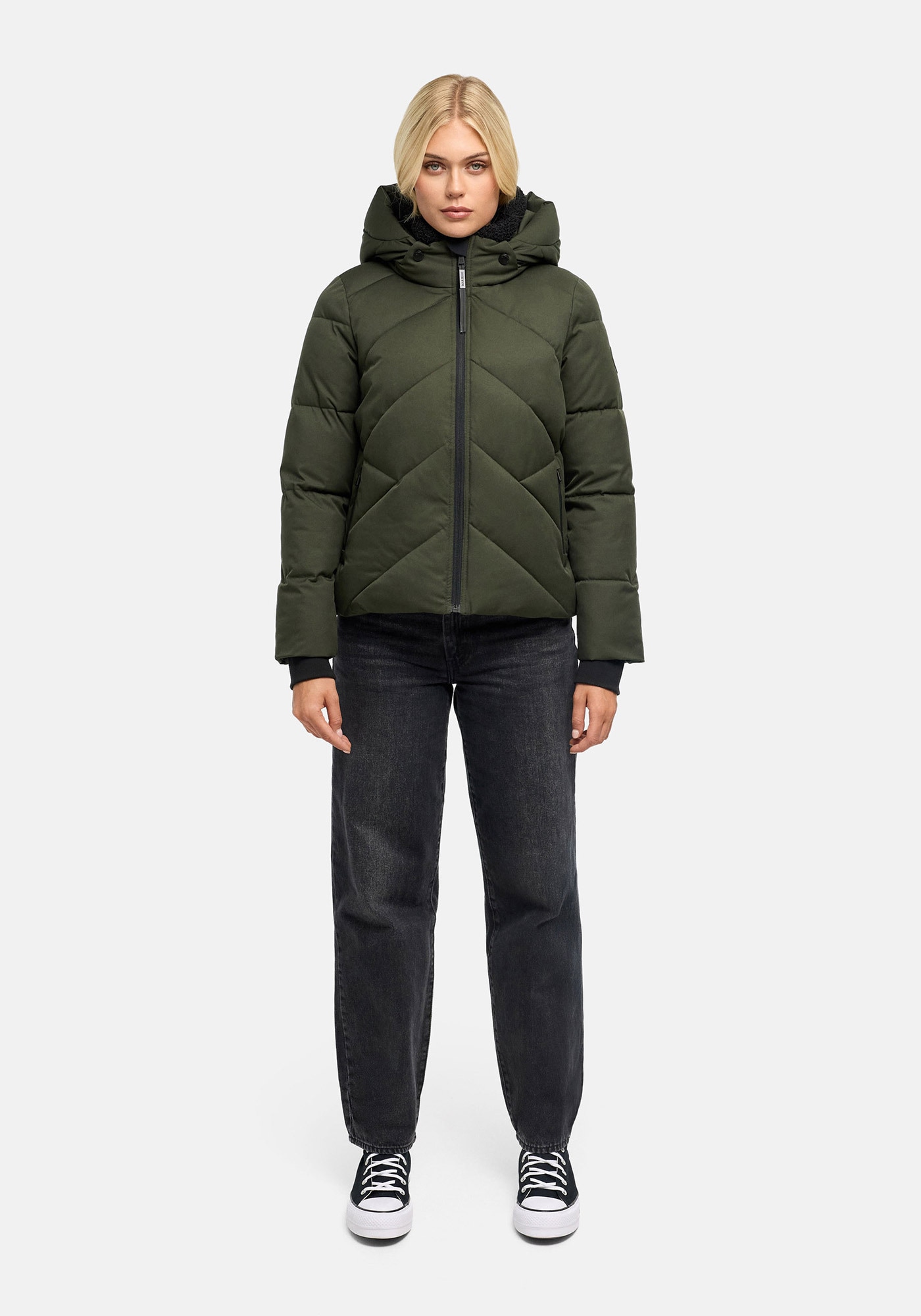 Marikoo "Shinamii" mit Kapuze Kurze Steppjacke mit Kapuze und diagonalem Steppmuster